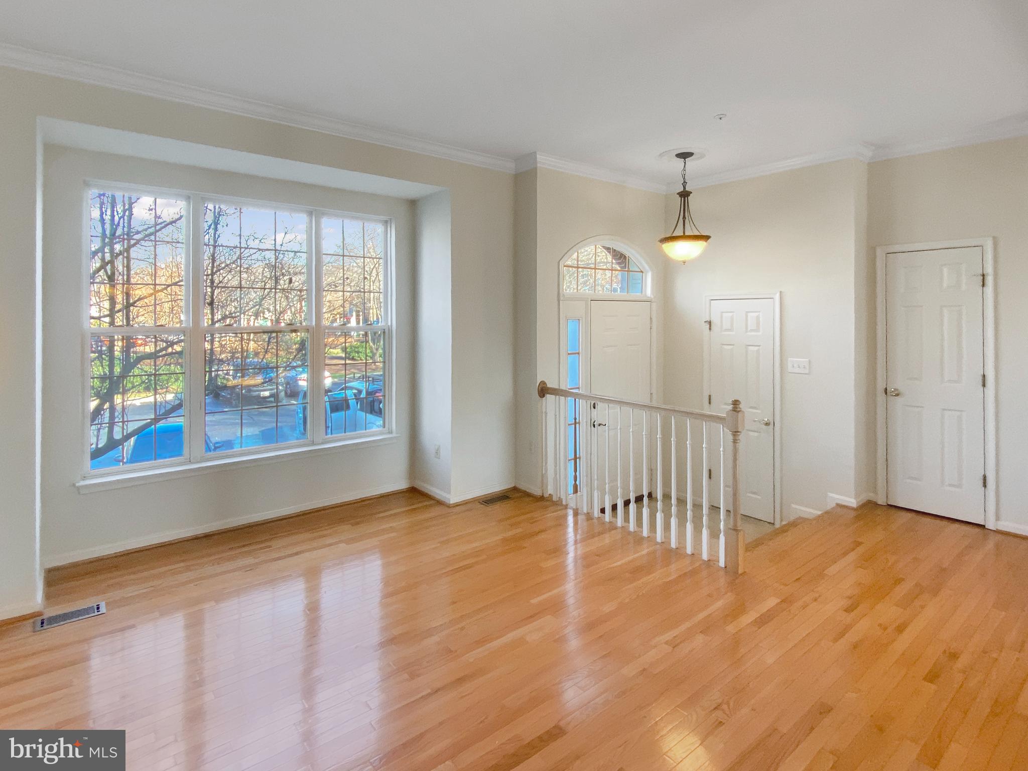 WILLOWS OF POTOMAC - Residential Lease