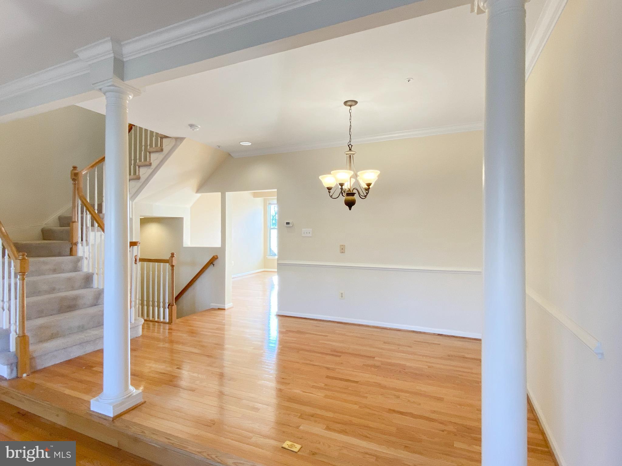 WILLOWS OF POTOMAC - Residential Lease