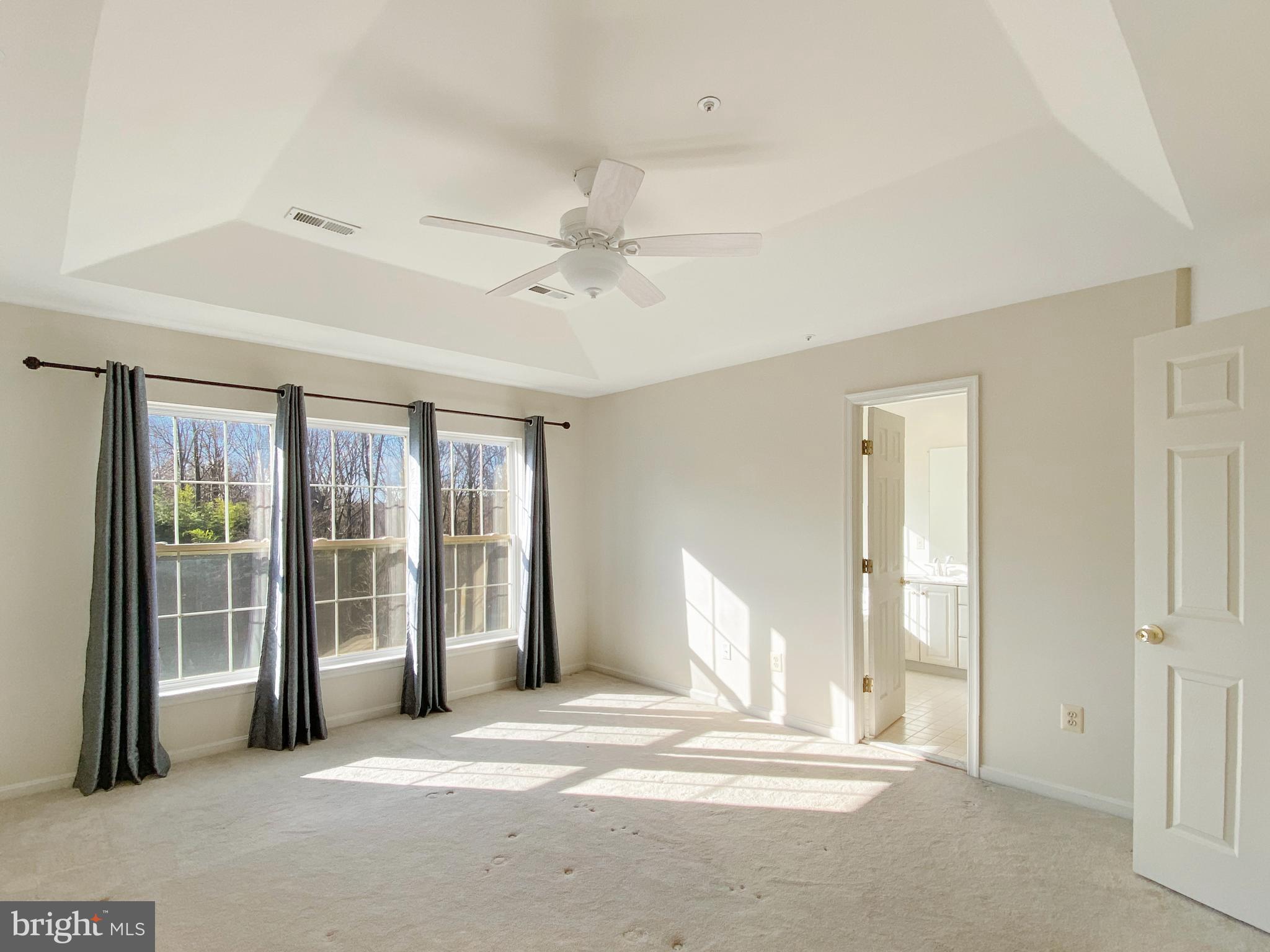 WILLOWS OF POTOMAC - Residential Lease