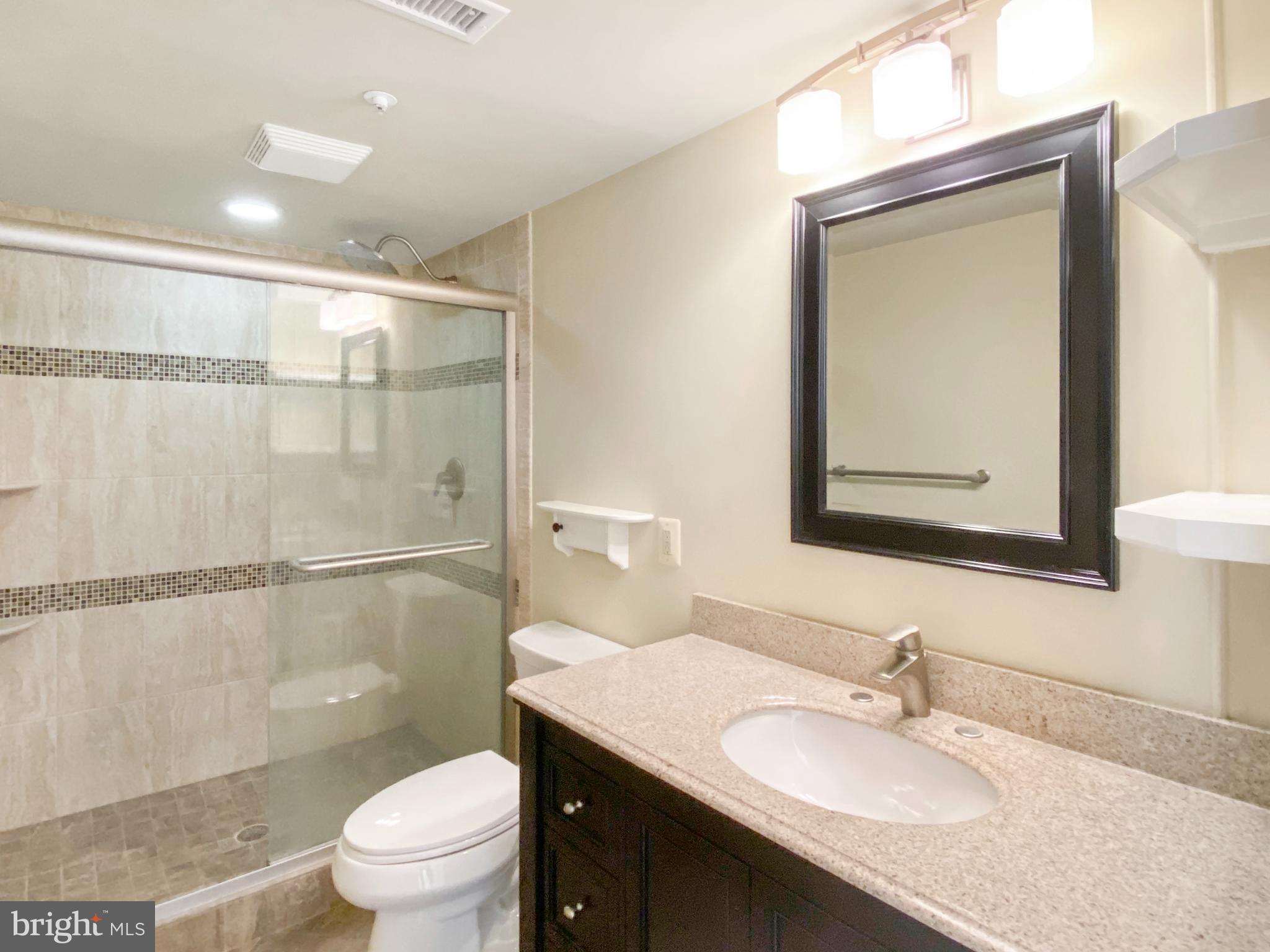 WILLOWS OF POTOMAC - Residential Lease