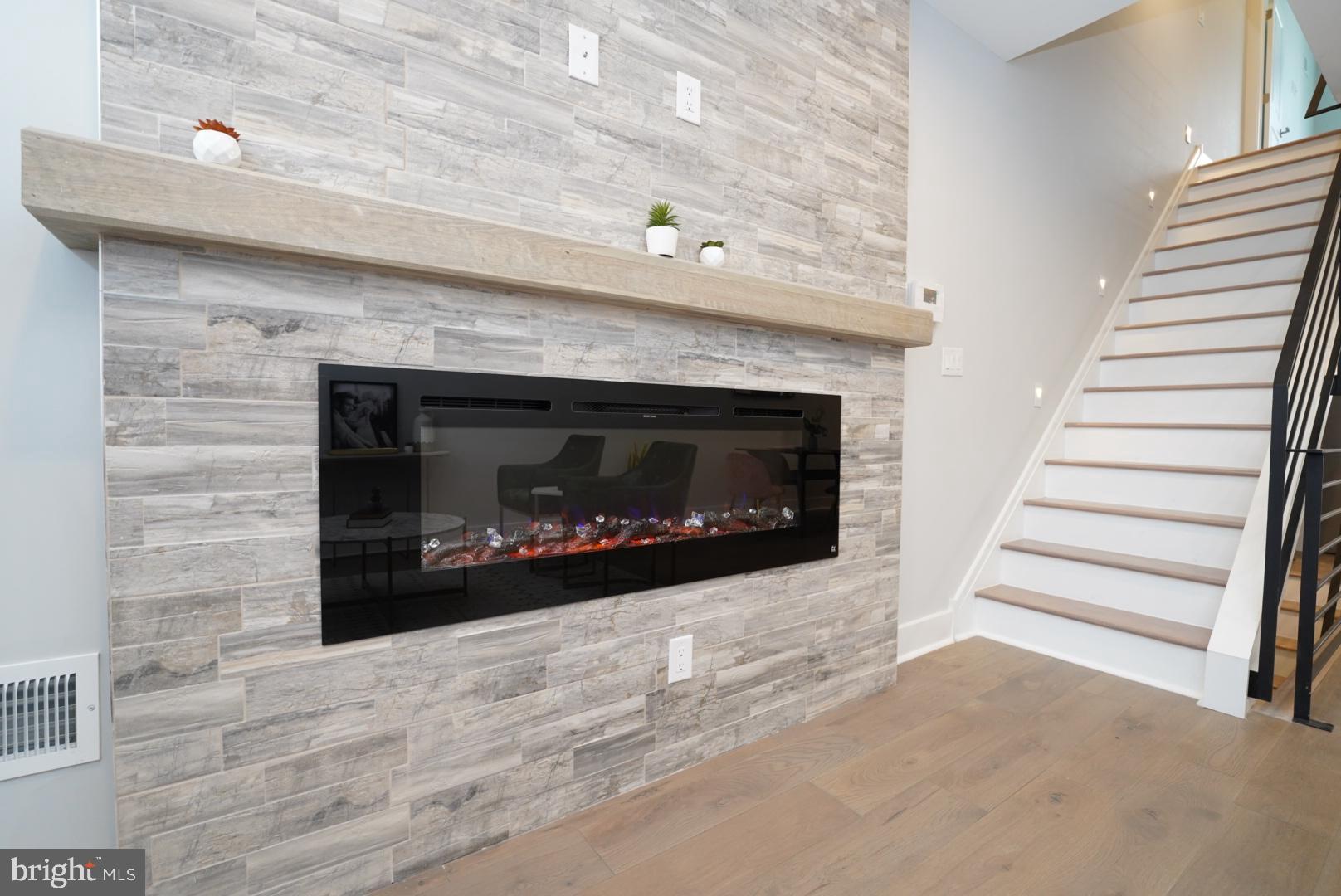 NORRIS SQUARE - Residential