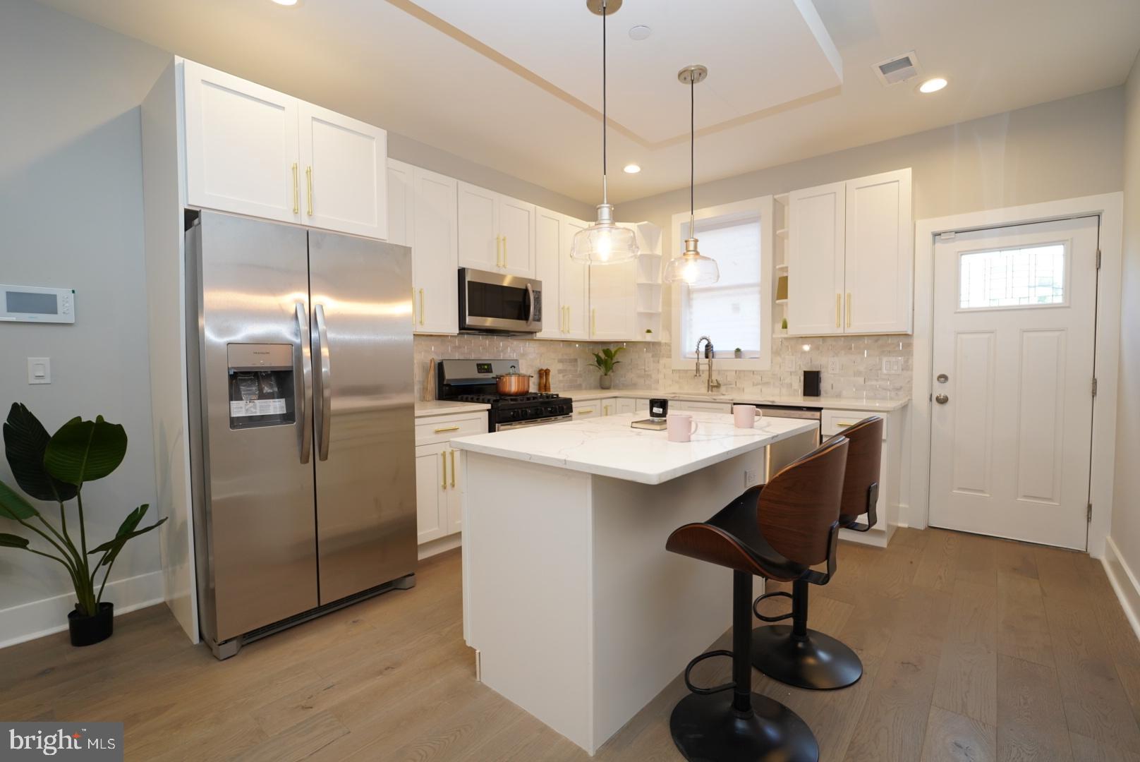 NORRIS SQUARE - Residential