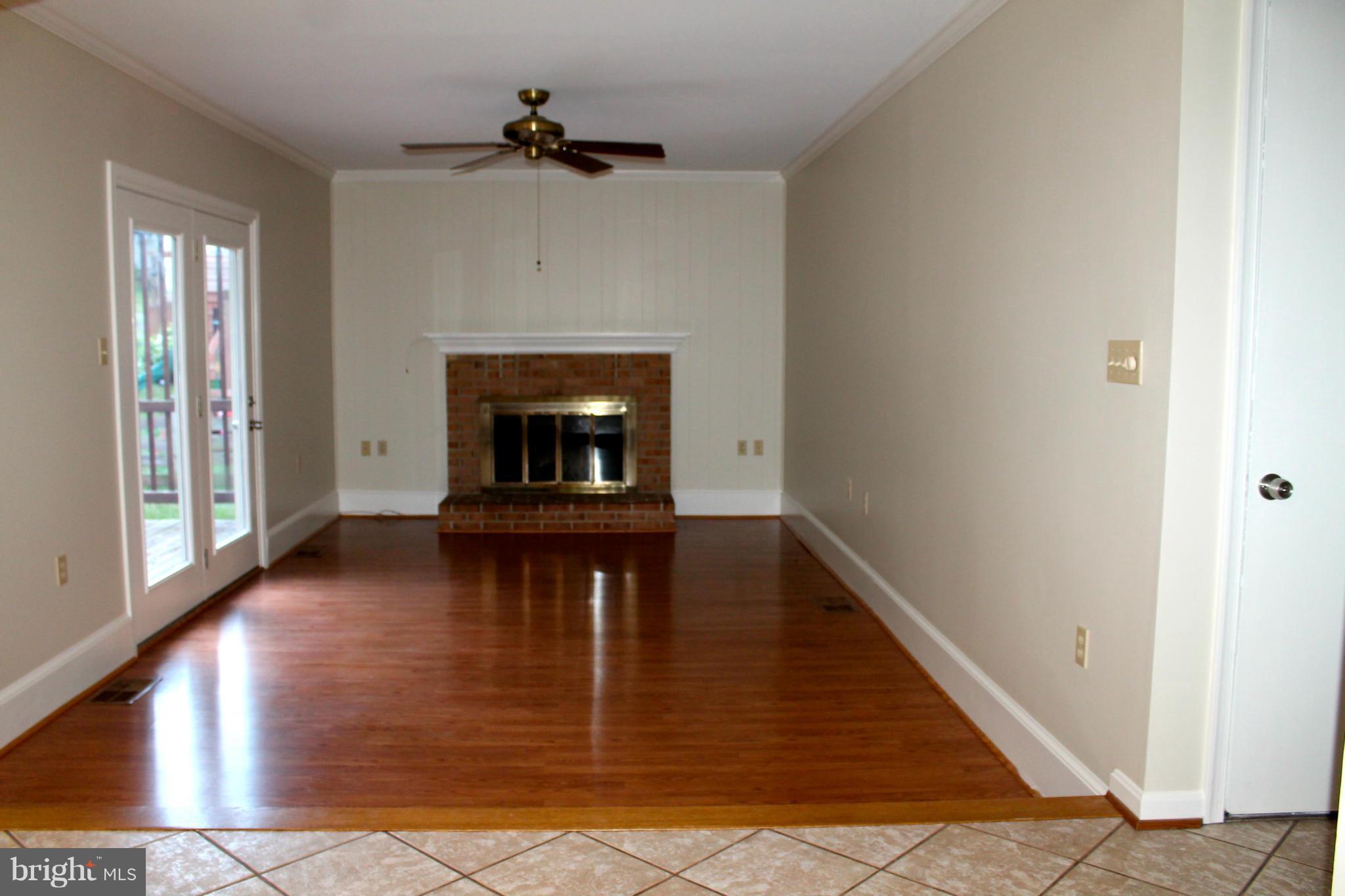 LAKE RIDGE/PROMONTRY OAK - Residential Lease