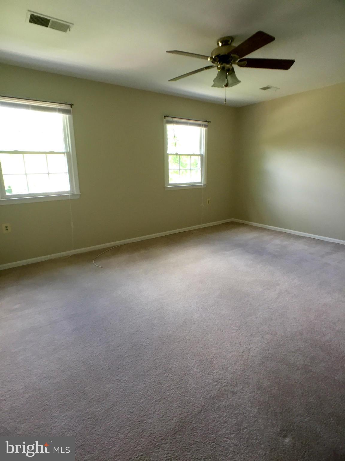 LAKE RIDGE/PROMONTRY OAK - Residential Lease