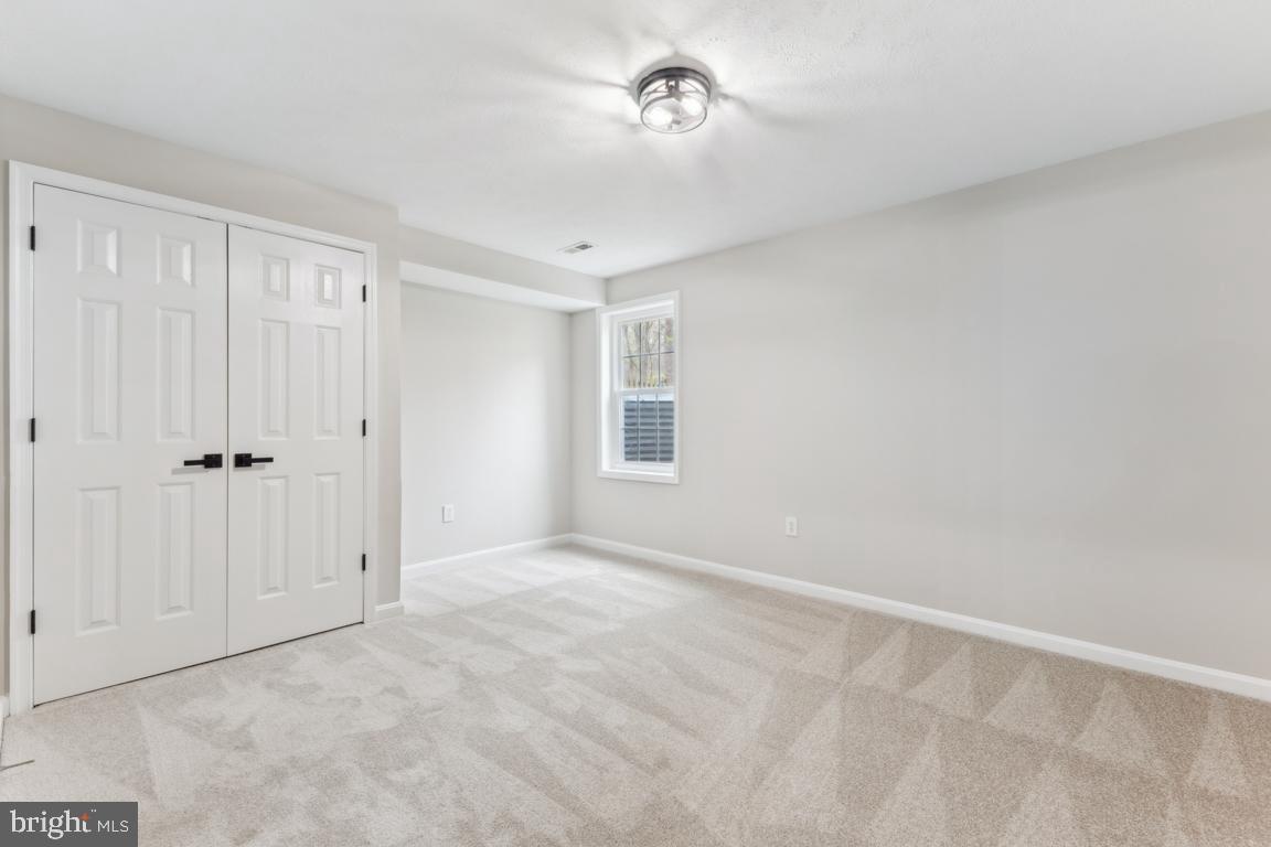 STAFFORD LAKES VILLAGE - Residential