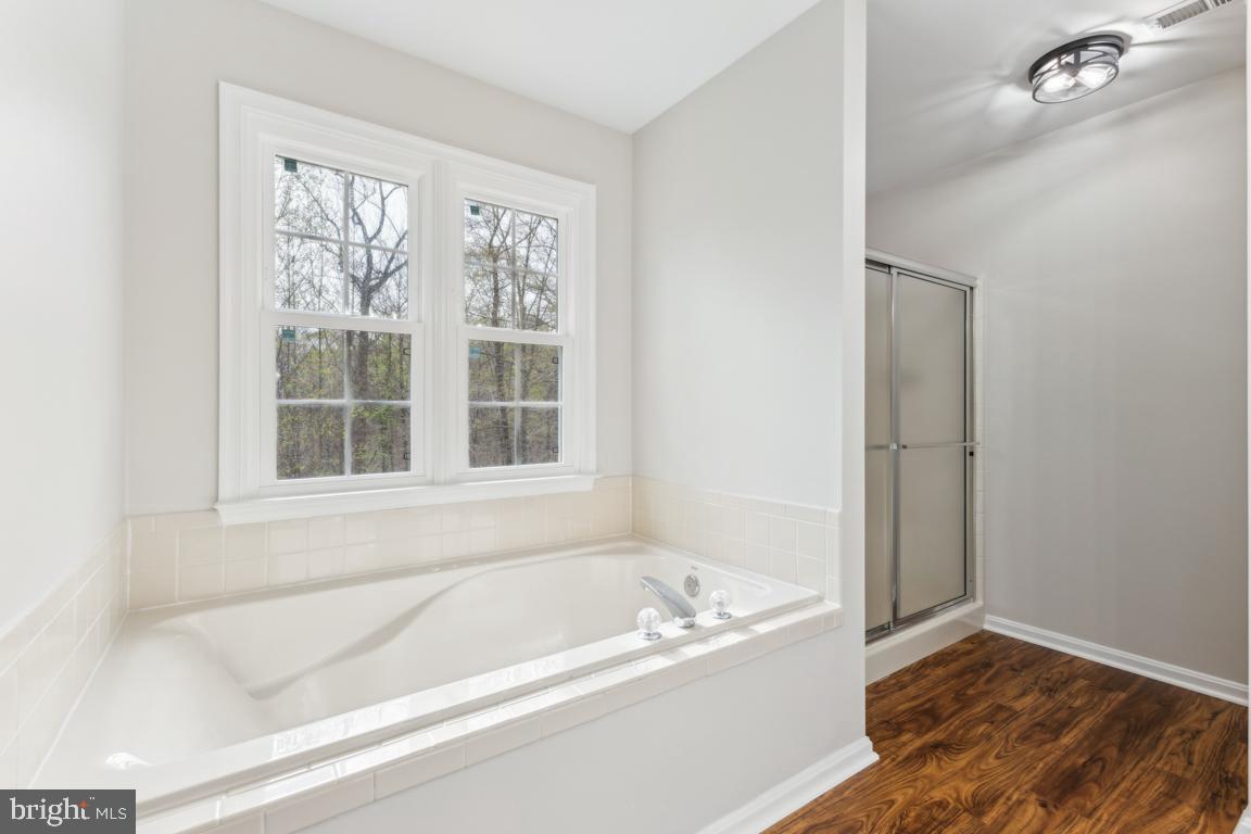 STAFFORD LAKES VILLAGE - Residential