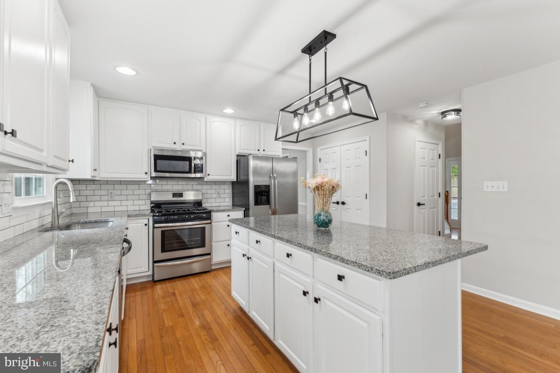 STAFFORD LAKES VILLAGE - Residential