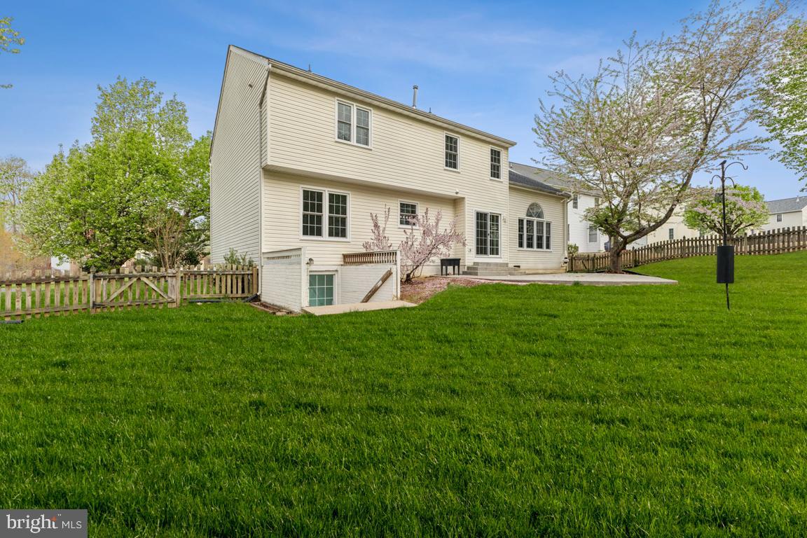 STAFFORD LAKES VILLAGE - Residential