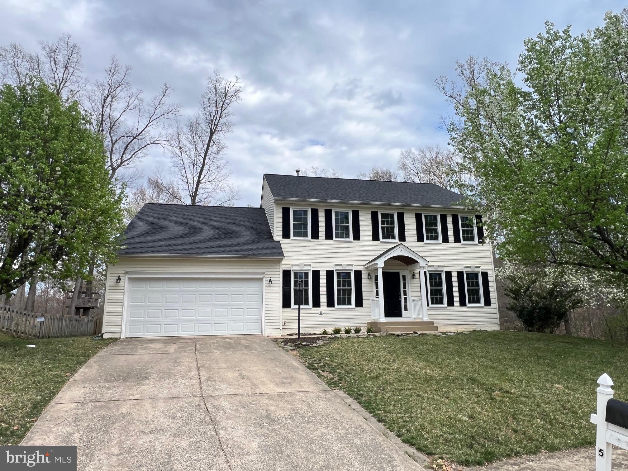 STAFFORD LAKES VILLAGE - Residential