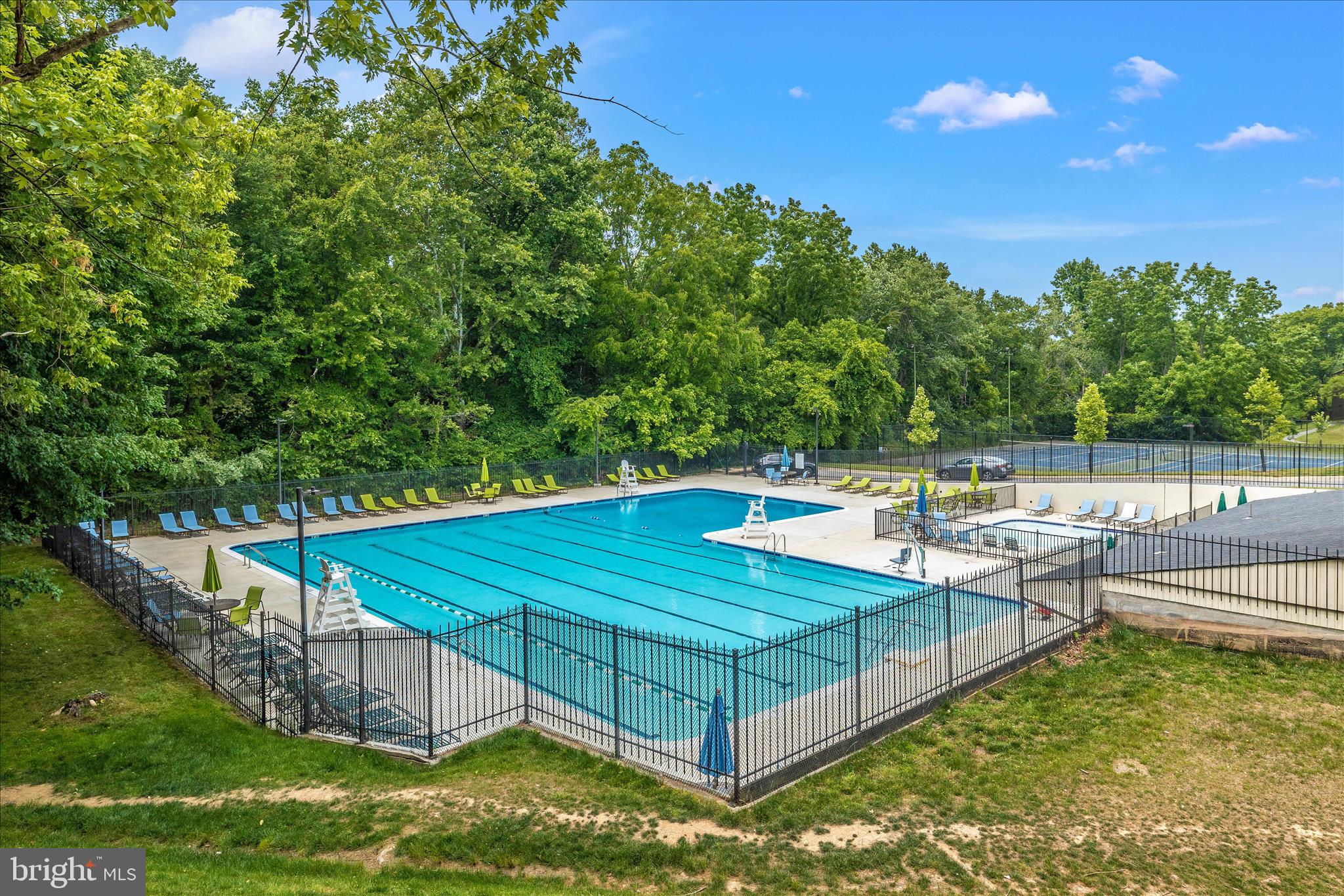 NORMANDIE ON THE LAKE II - Residential