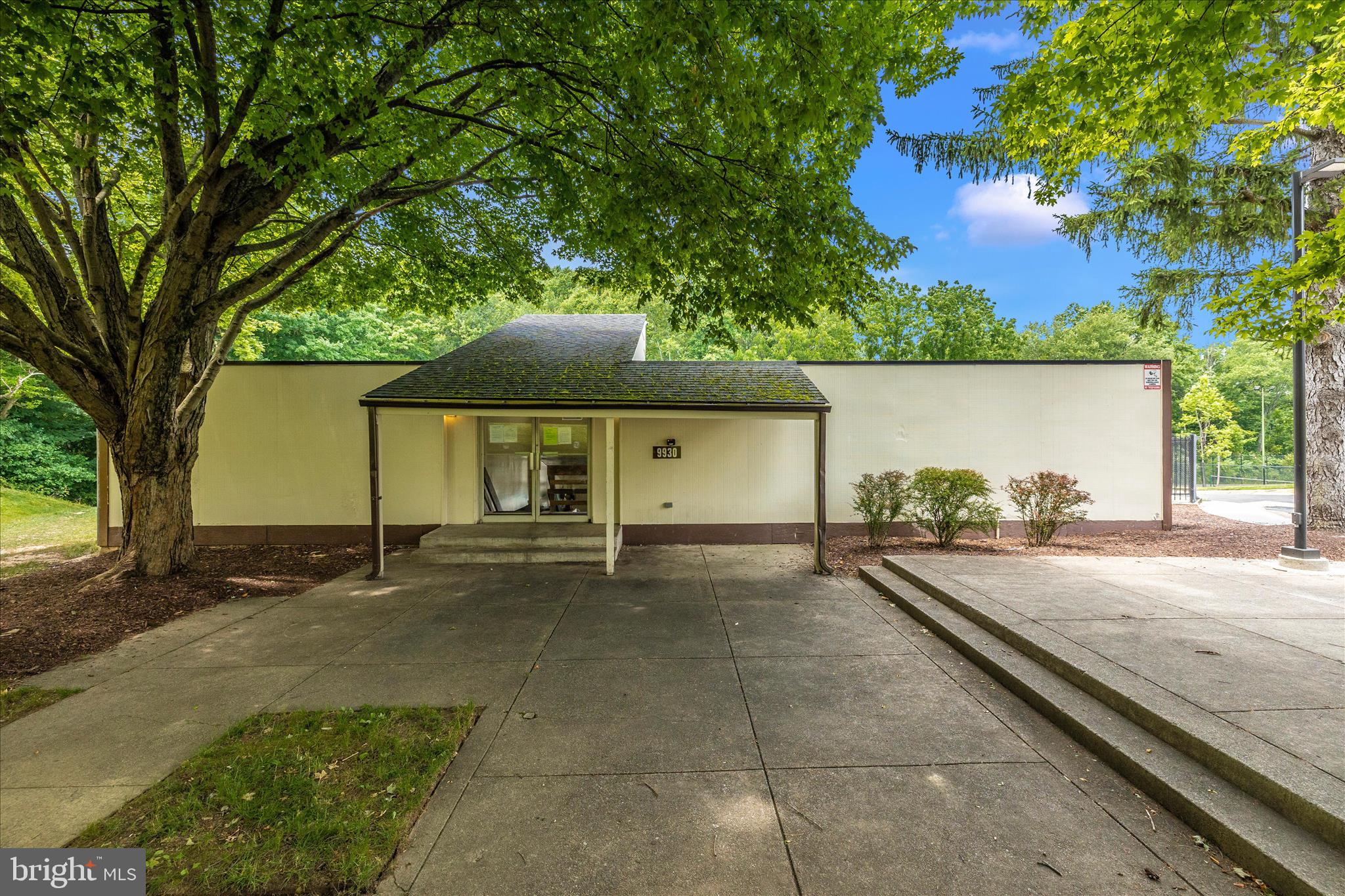 NORMANDIE ON THE LAKE II - Residential
