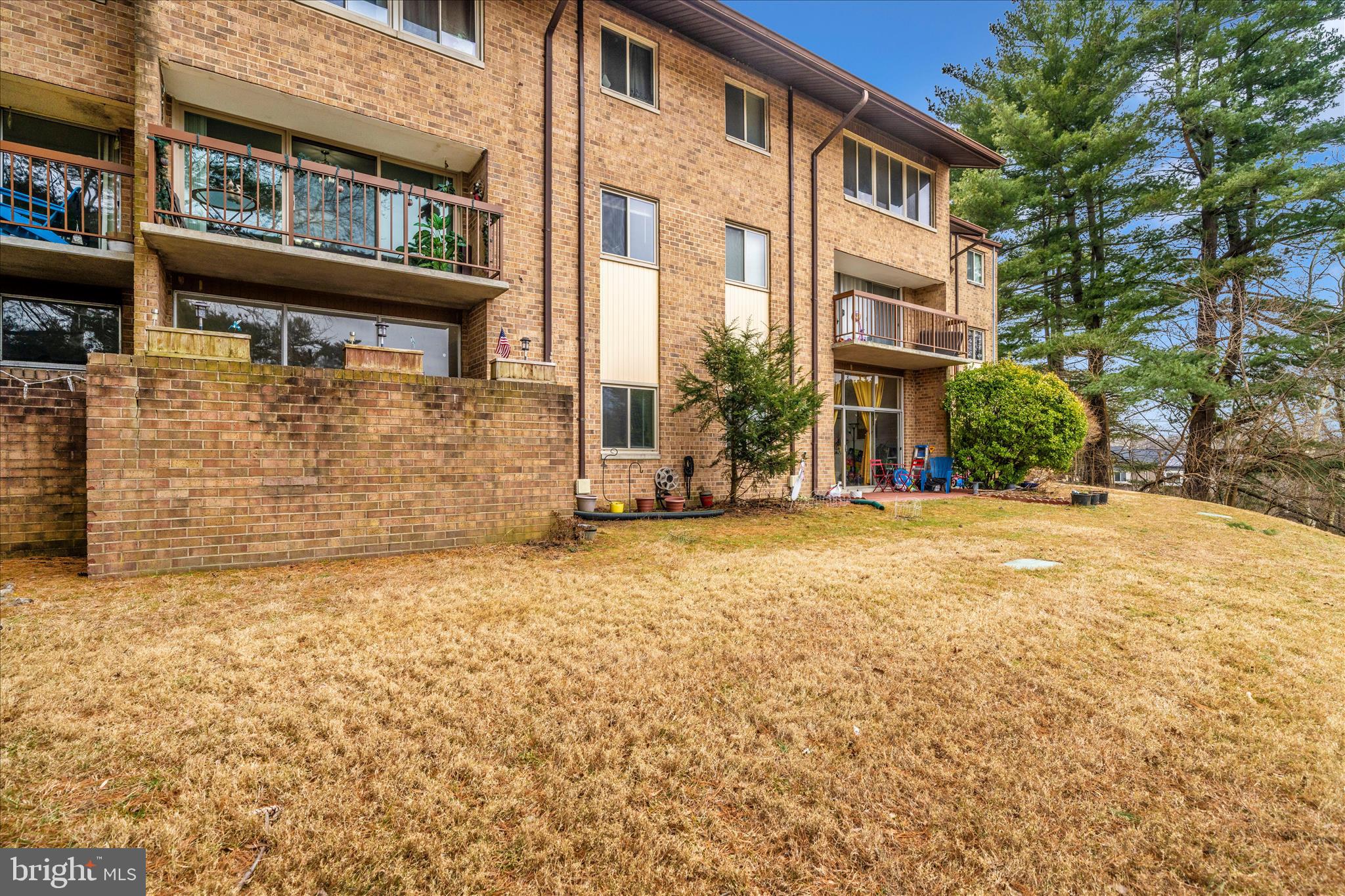 NORMANDIE ON THE LAKE II - Residential