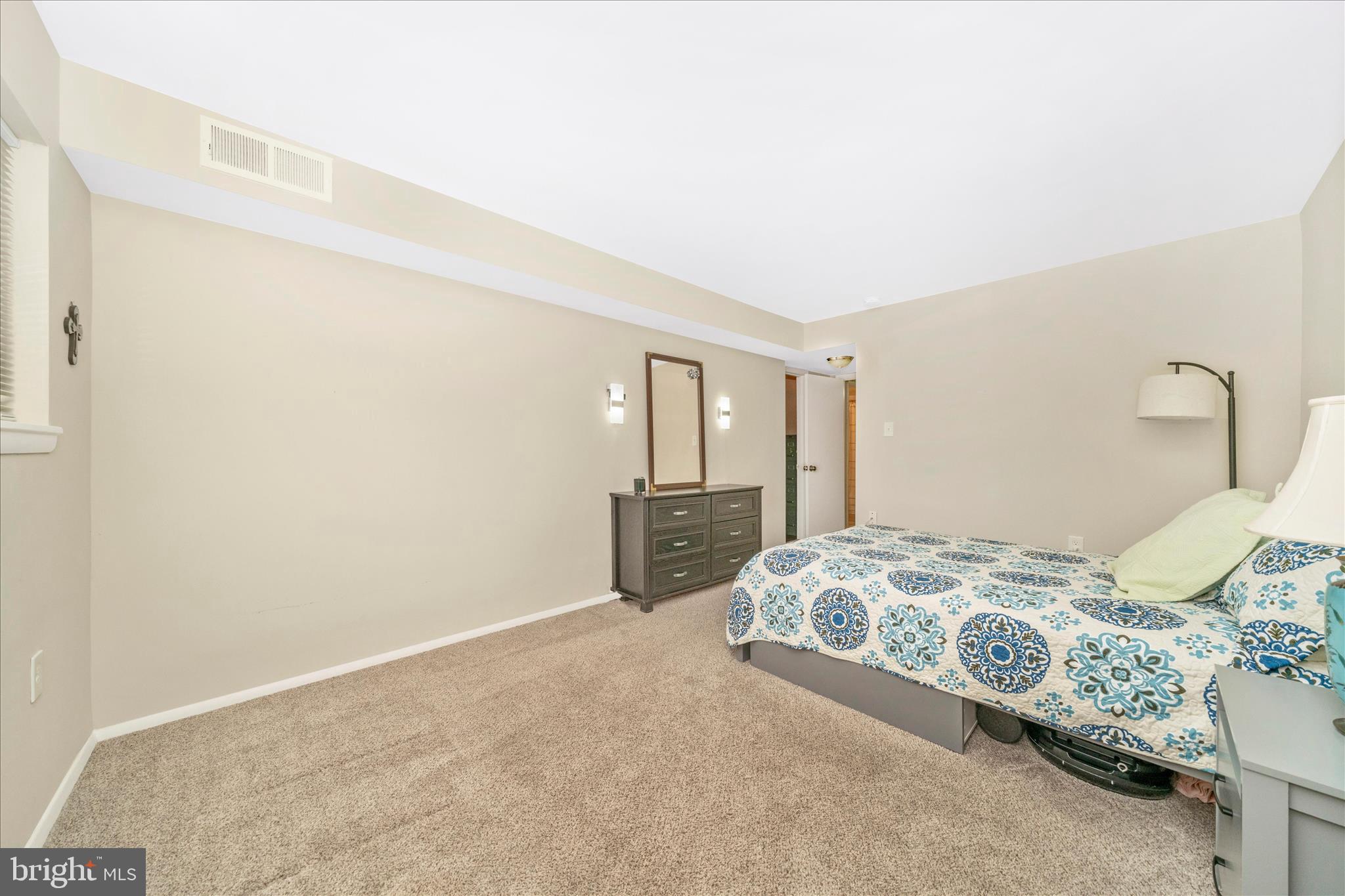 NORMANDIE ON THE LAKE II - Residential