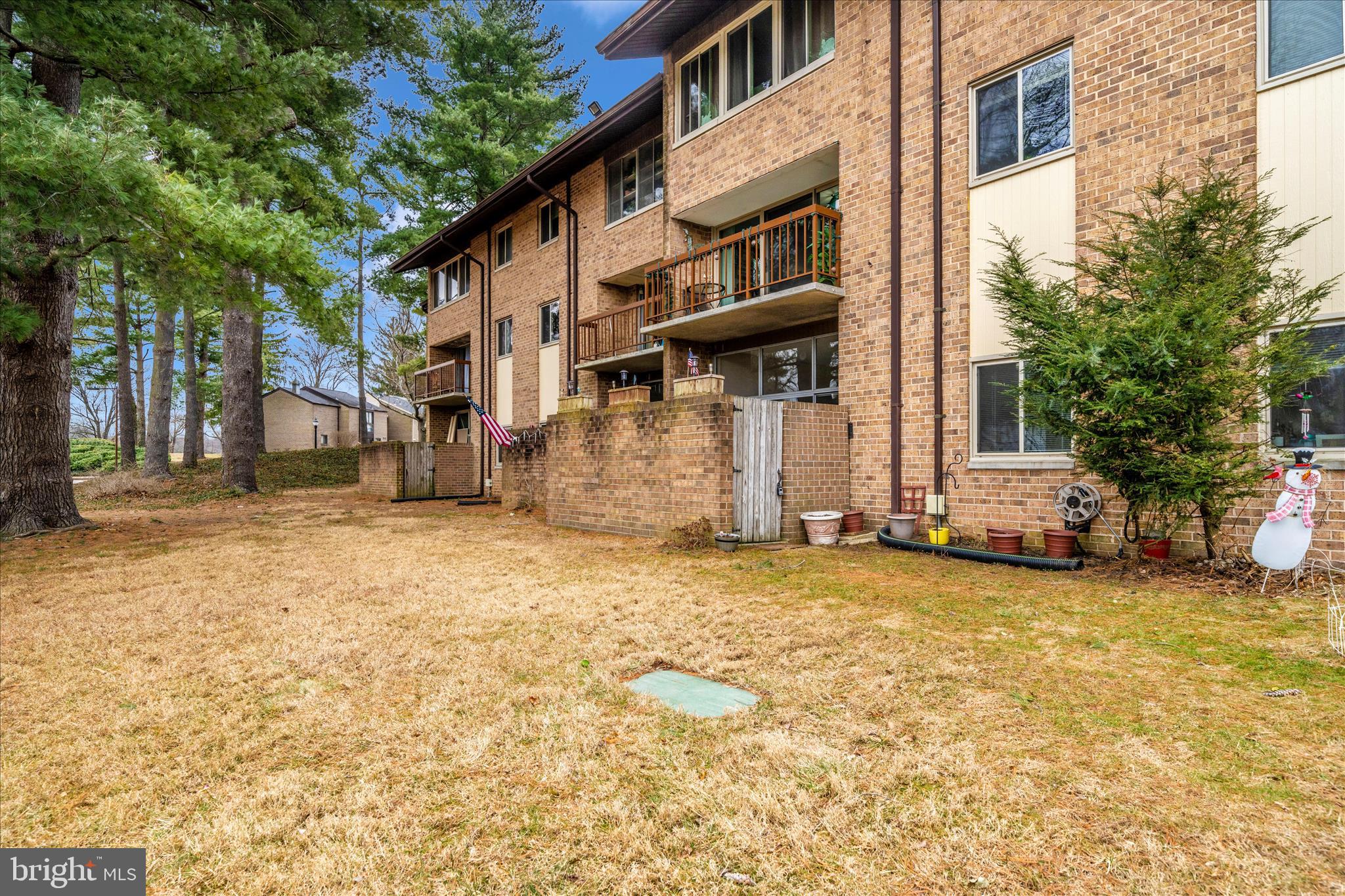 NORMANDIE ON THE LAKE II - Residential