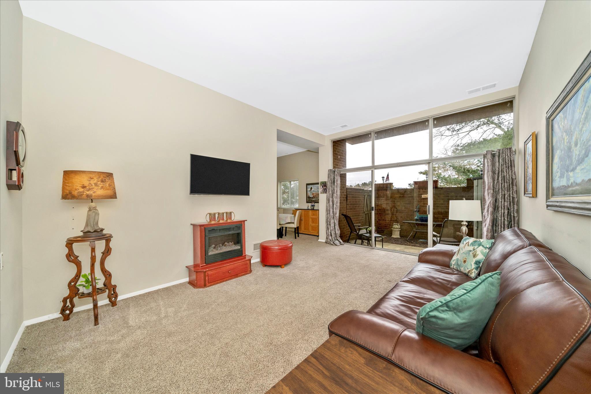 NORMANDIE ON THE LAKE II - Residential