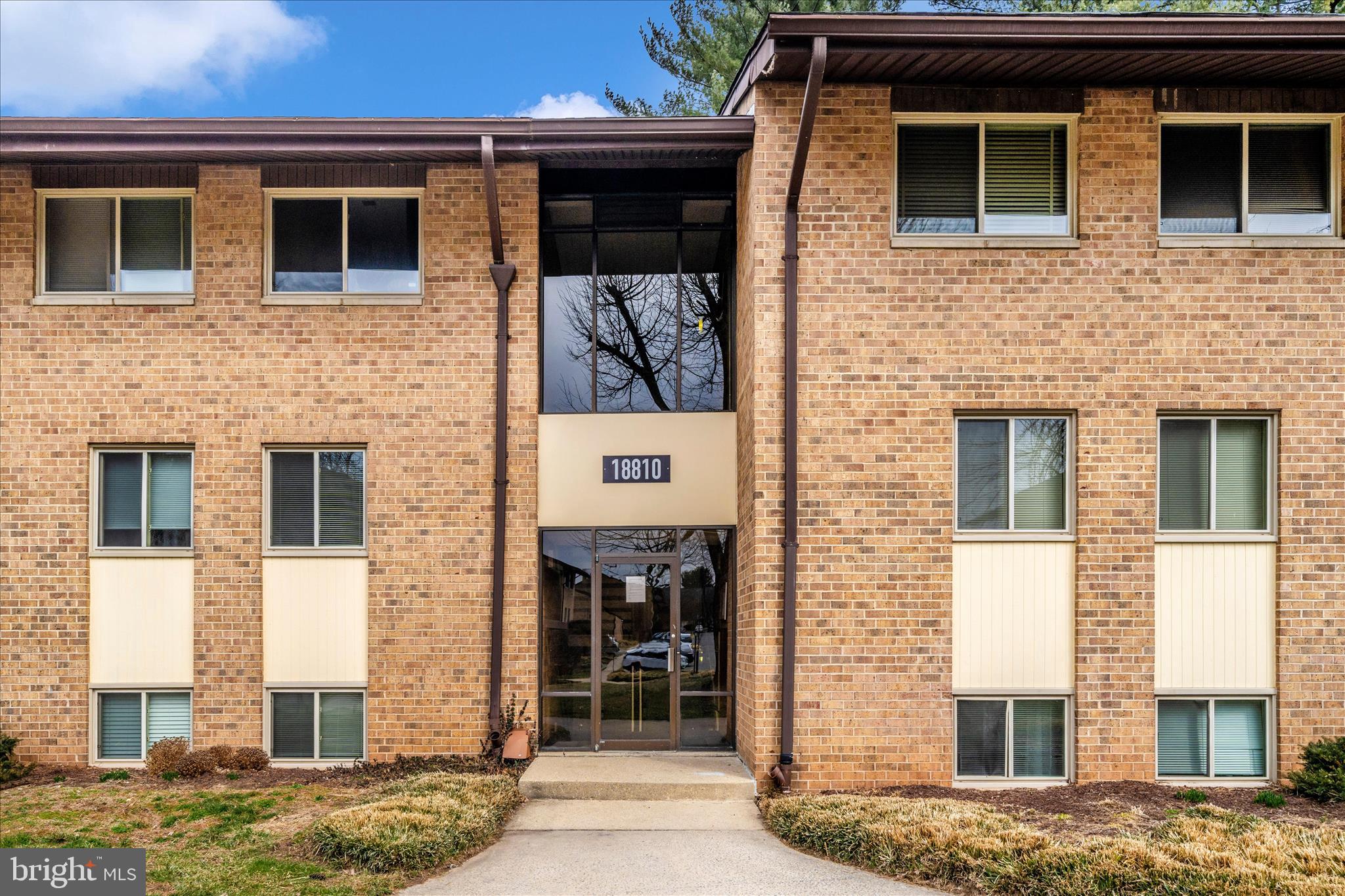 18810 WALKERS CHOICE ROAD UNIT 1