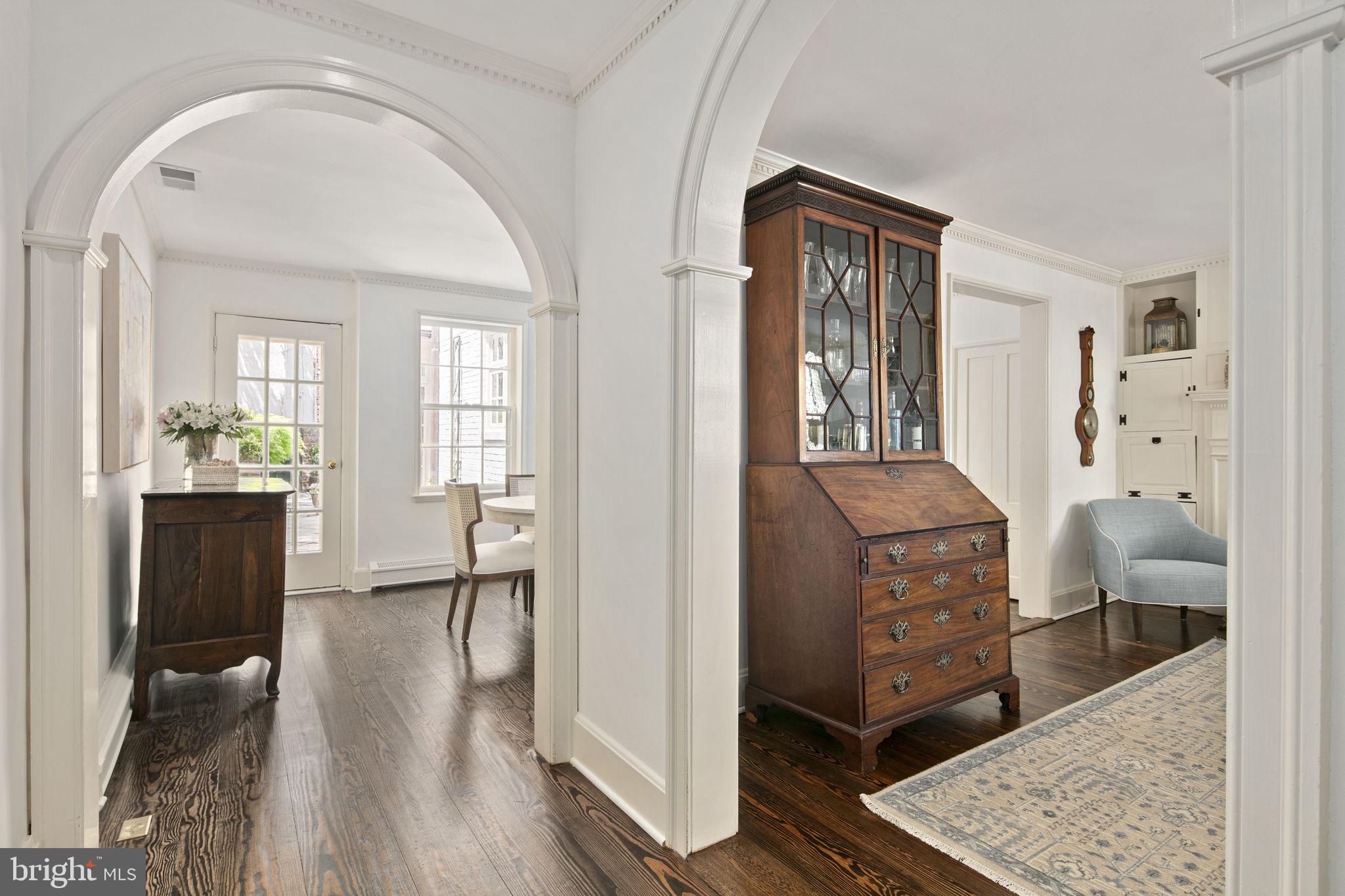 OLD TOWN ALEXANDRIA - Residential