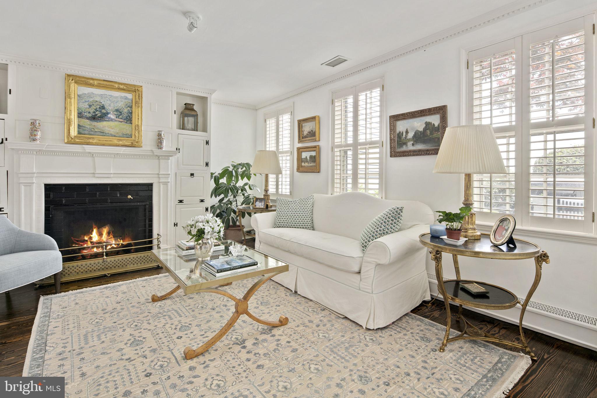 OLD TOWN ALEXANDRIA - Residential