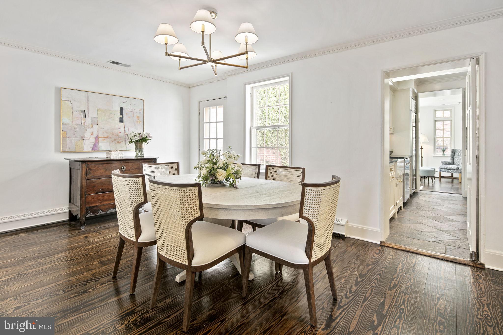 OLD TOWN ALEXANDRIA - Residential