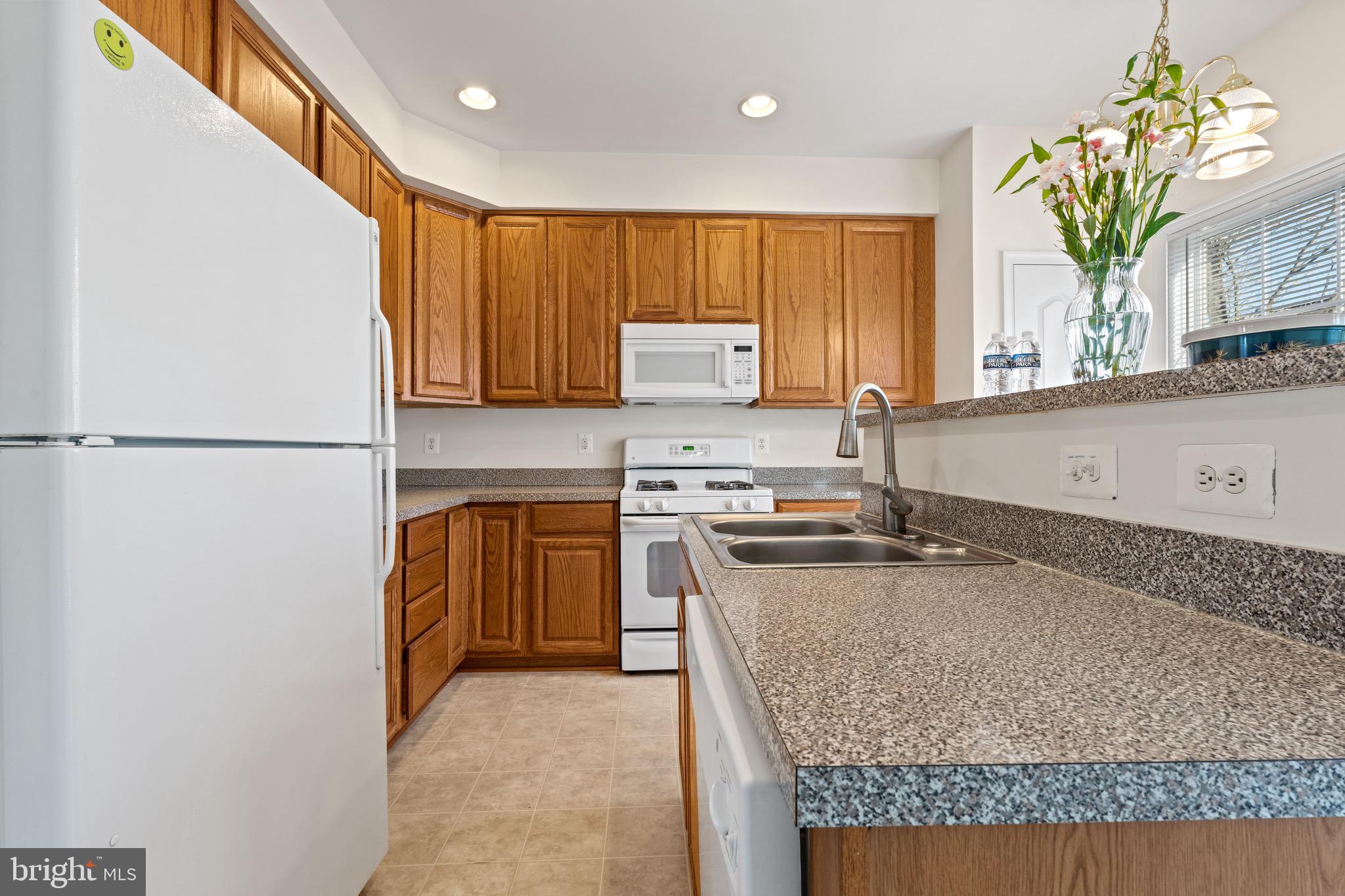 BRIGHTWOOD FOREST - Residential Lease