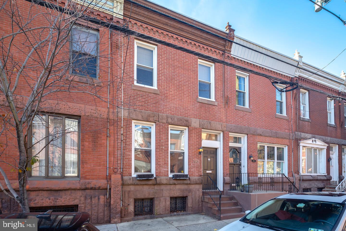 FAIRMOUNT - Residential Lease