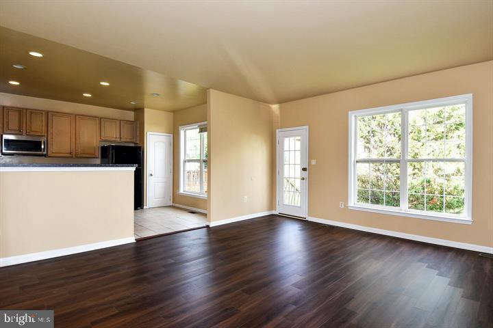 SPYGLASS HILL - Residential