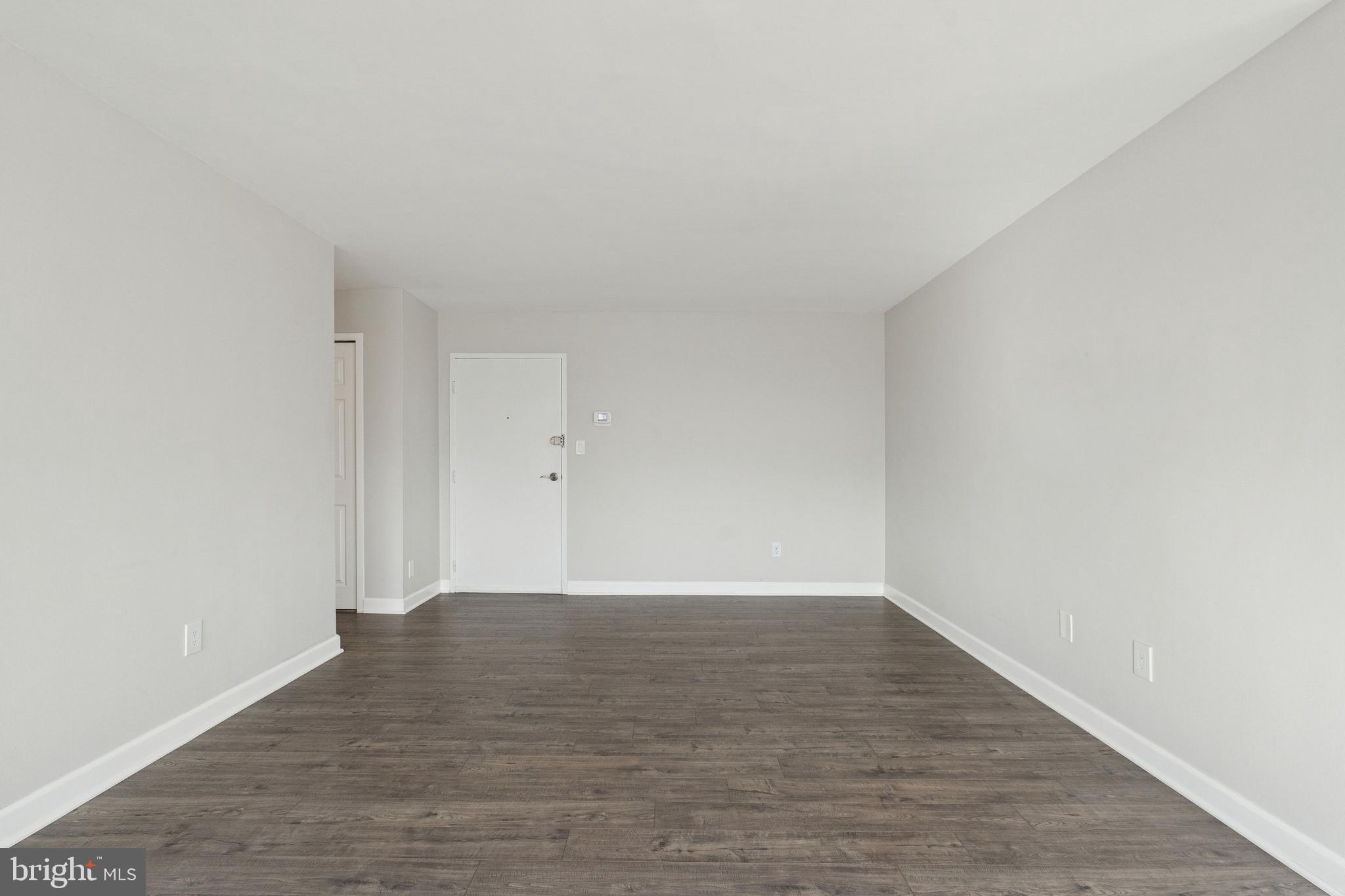 RIVER TOWERS - Residential