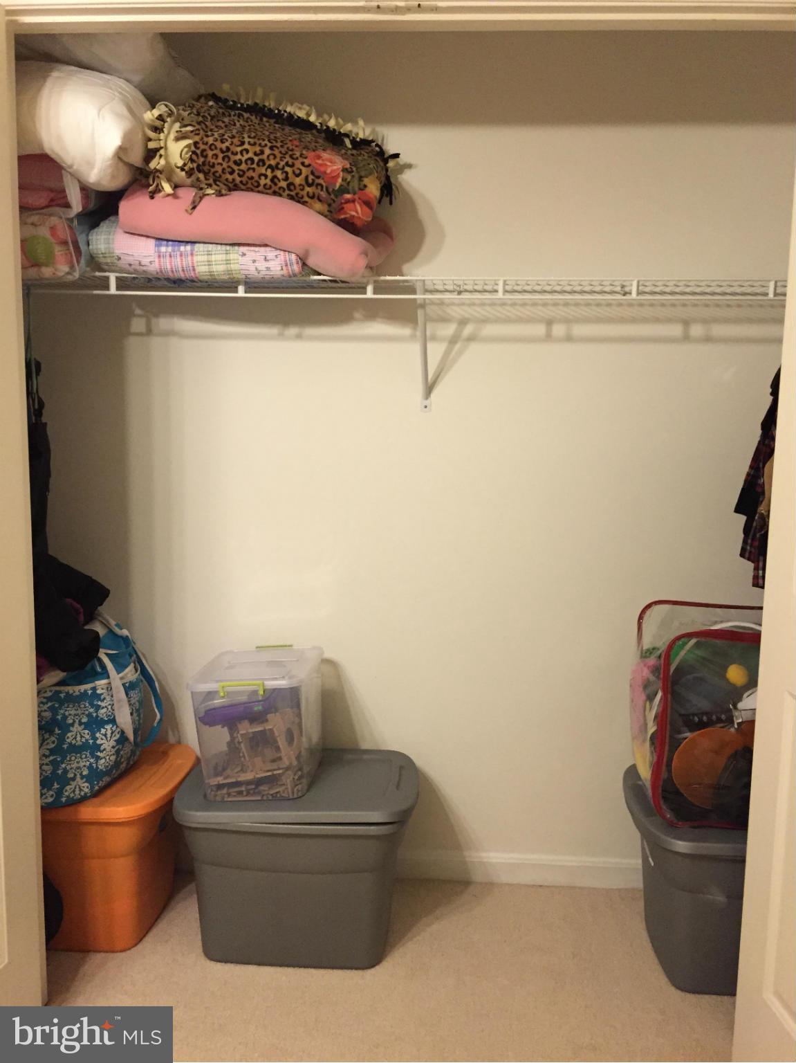 STREAMVIEW SUB - Residential