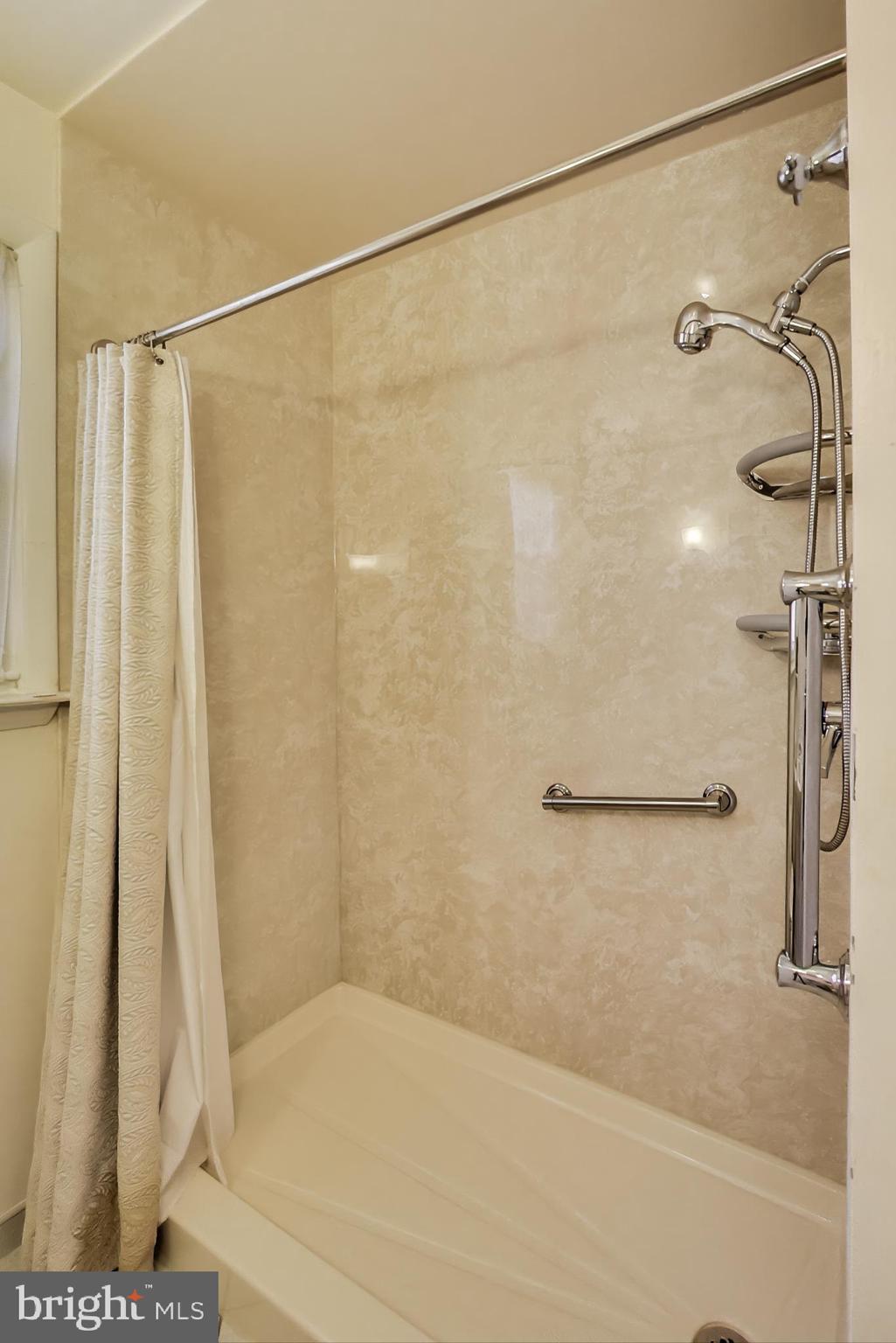 CHEVERLY - Residential