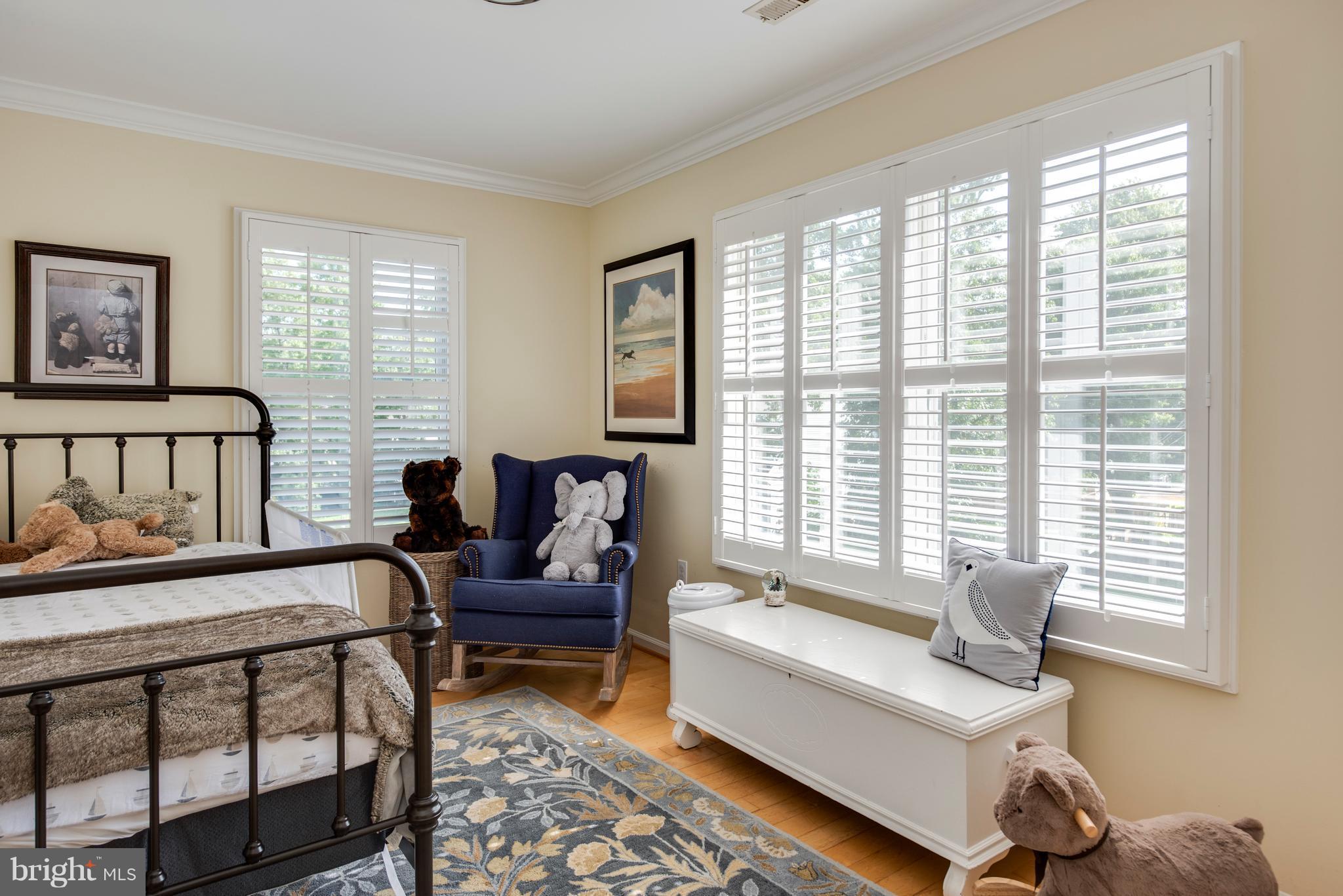 OYSTER HARBOR - Residential