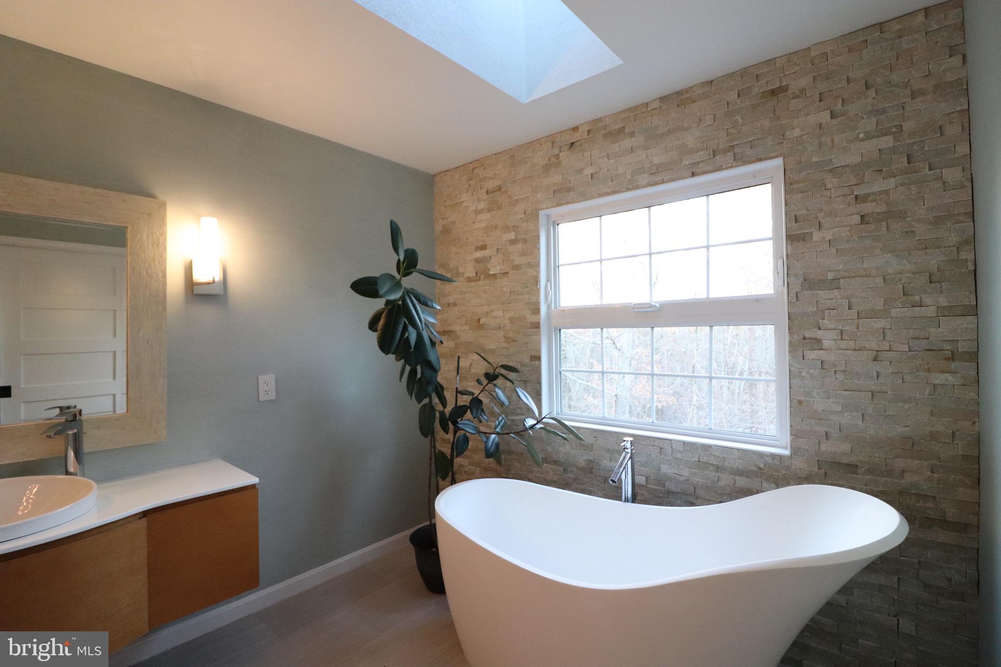 MCNAIR FARMS - Residential Lease