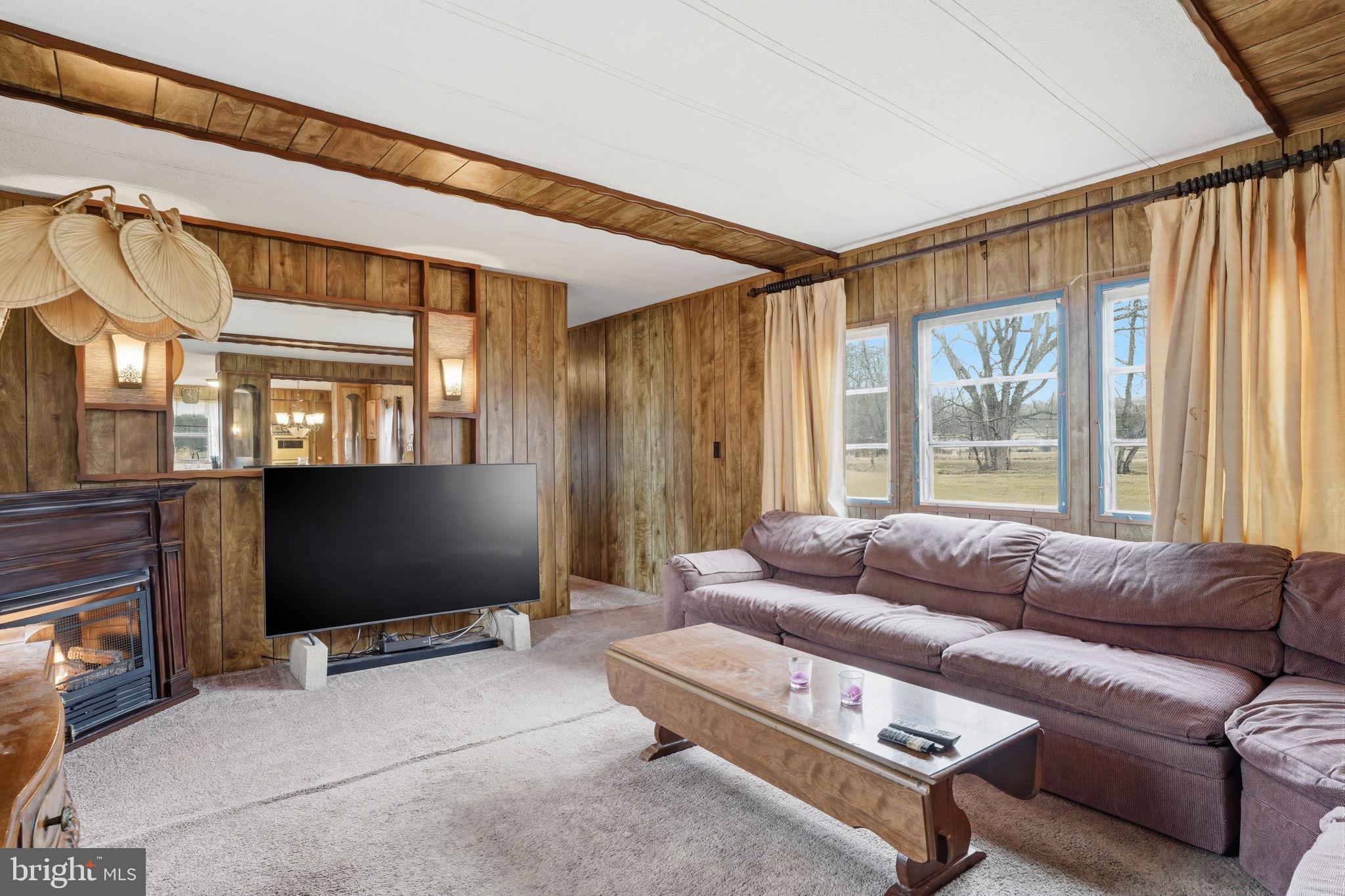 COLONIAL HERITAGE - Residential