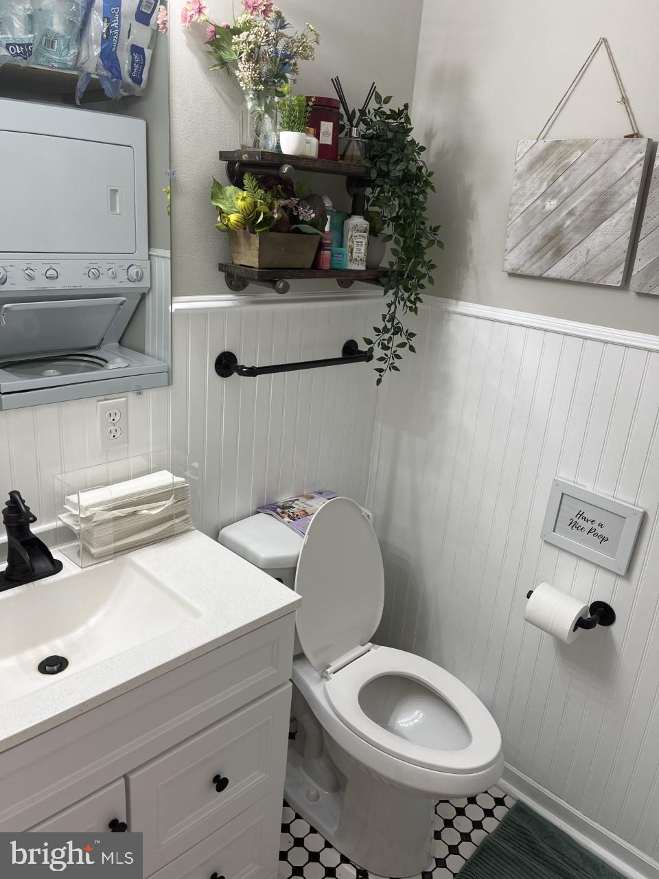 BERKLEIGH SQUARE - Residential Lease