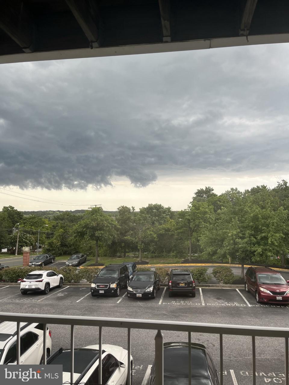 BERKLEIGH SQUARE - Residential Lease