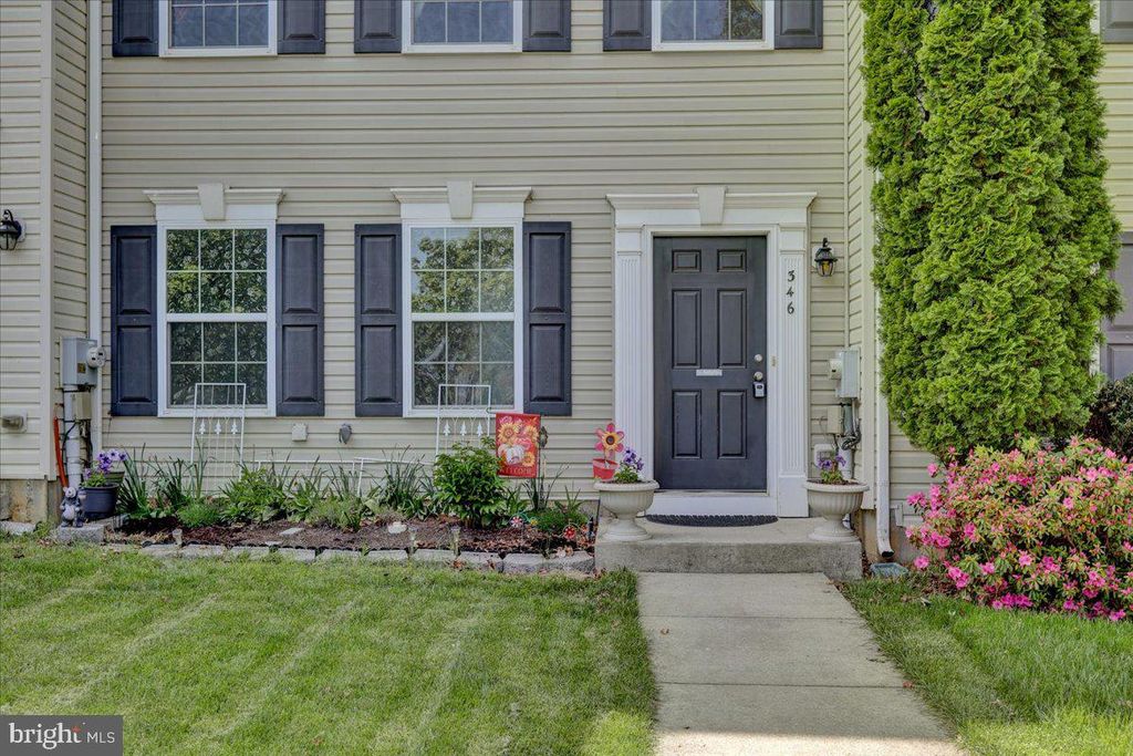 Photo of 346 Dickens Drive, LANCASTER, PA 17603 (MLS # PALA2068792)