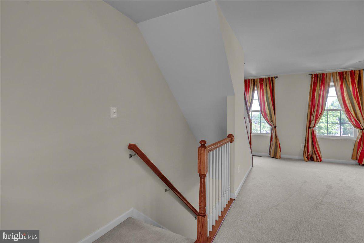 HAWTHORNE RIDGE - Residential