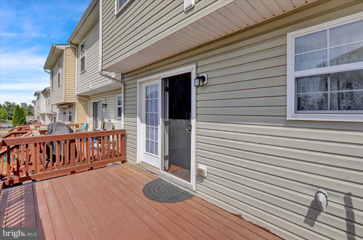 HAWTHORNE RIDGE - Residential