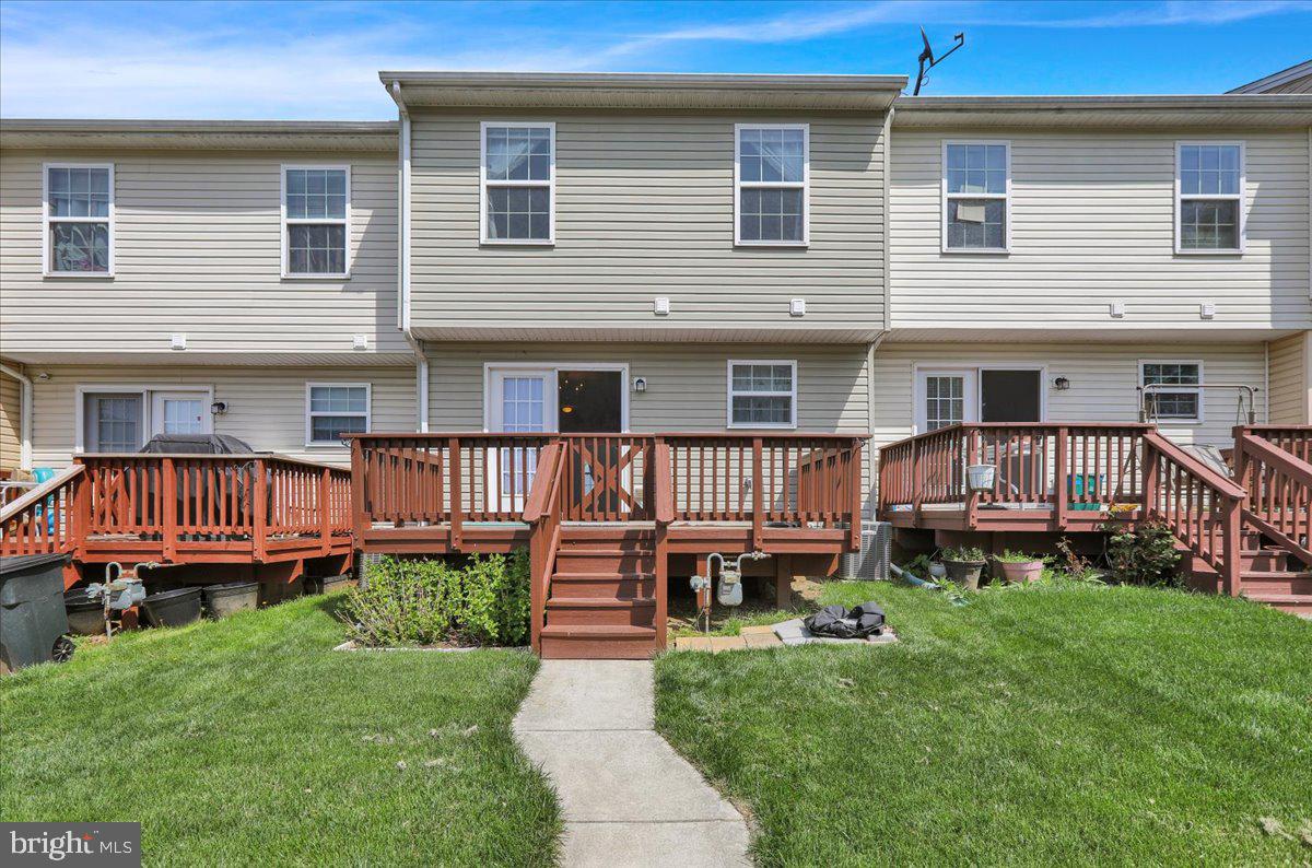 HAWTHORNE RIDGE - Residential