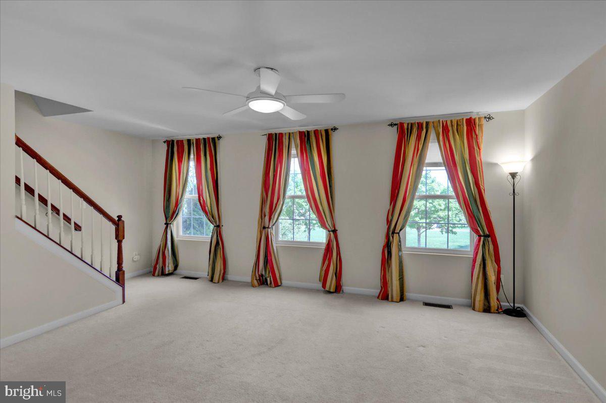 HAWTHORNE RIDGE - Residential