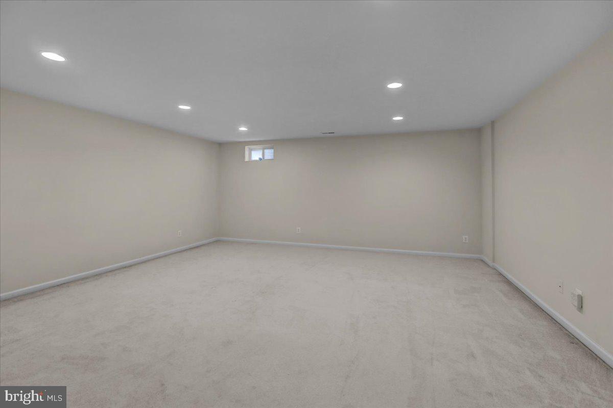 HAWTHORNE RIDGE - Residential