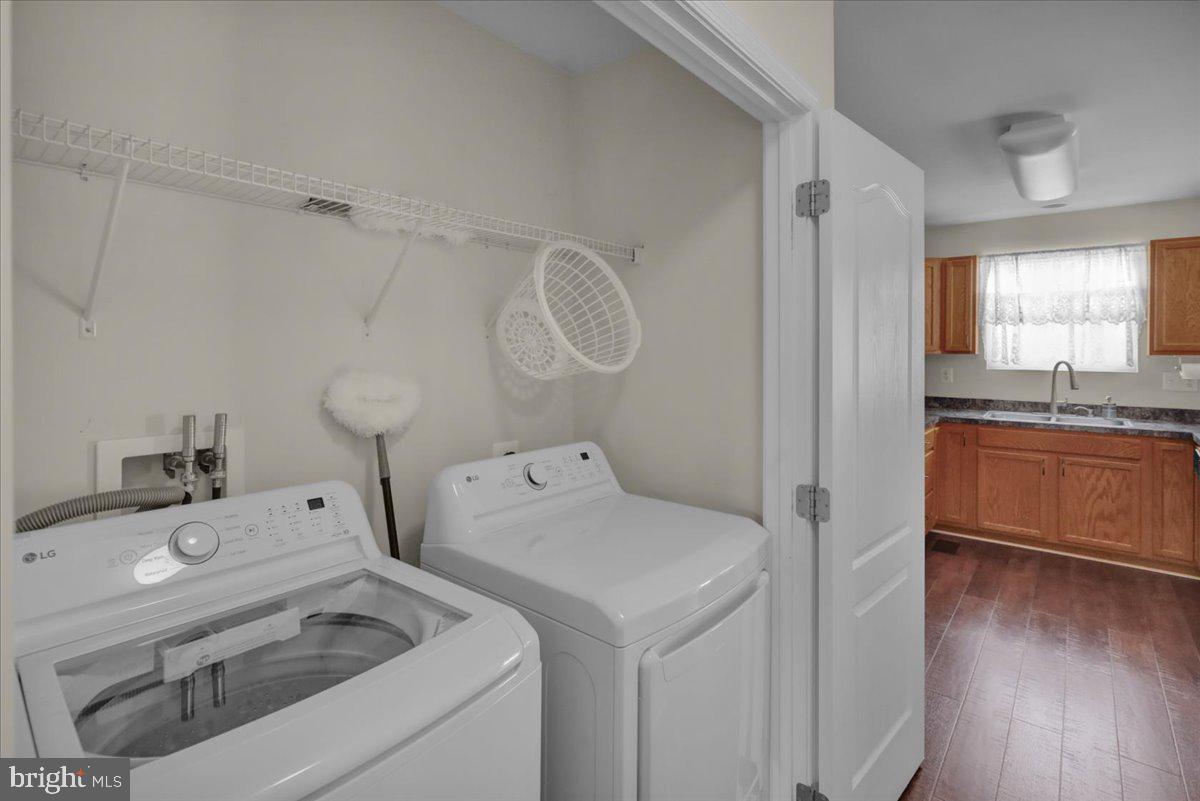 HAWTHORNE RIDGE - Residential