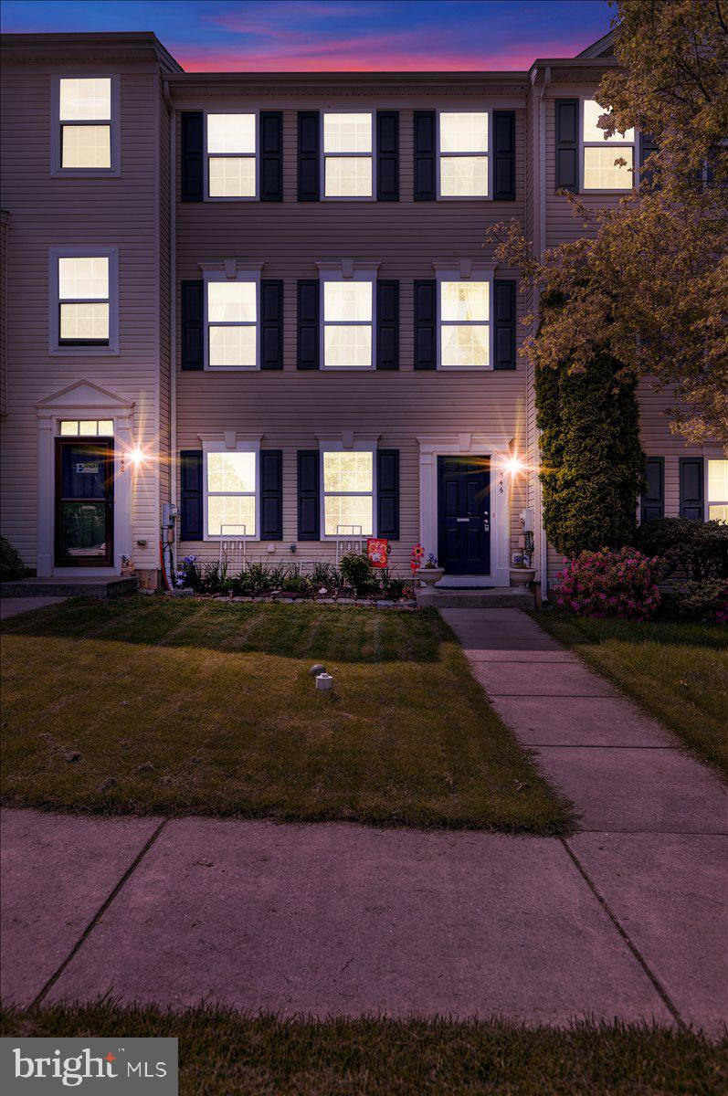 HAWTHORNE RIDGE - Residential