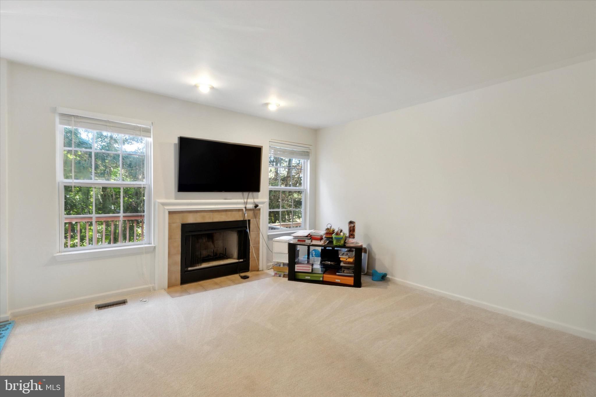 BLUE BELL CC - Residential Lease