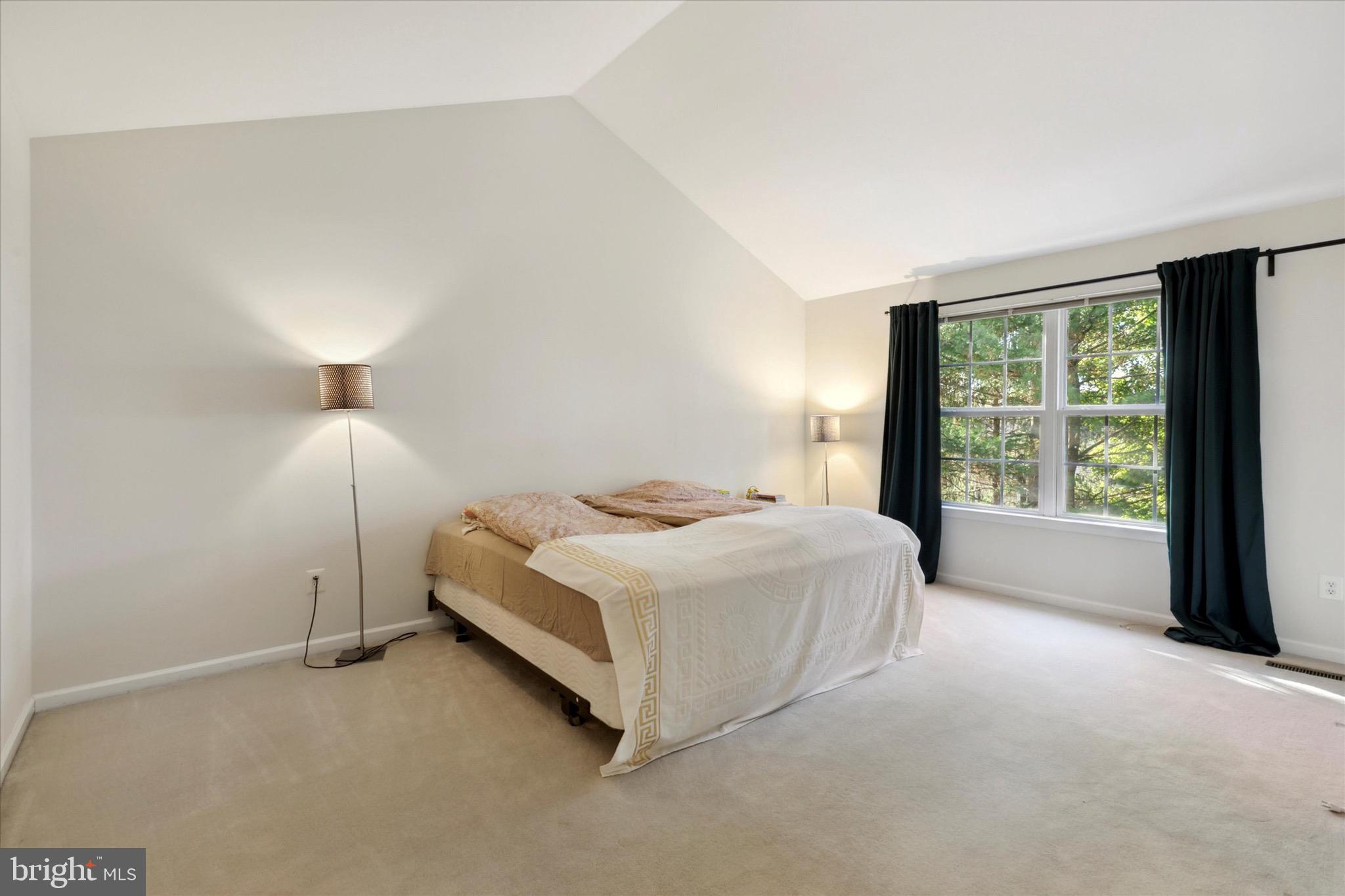 BLUE BELL CC - Residential Lease