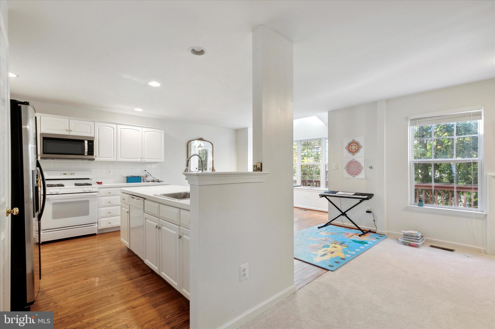 BLUE BELL CC - Residential Lease