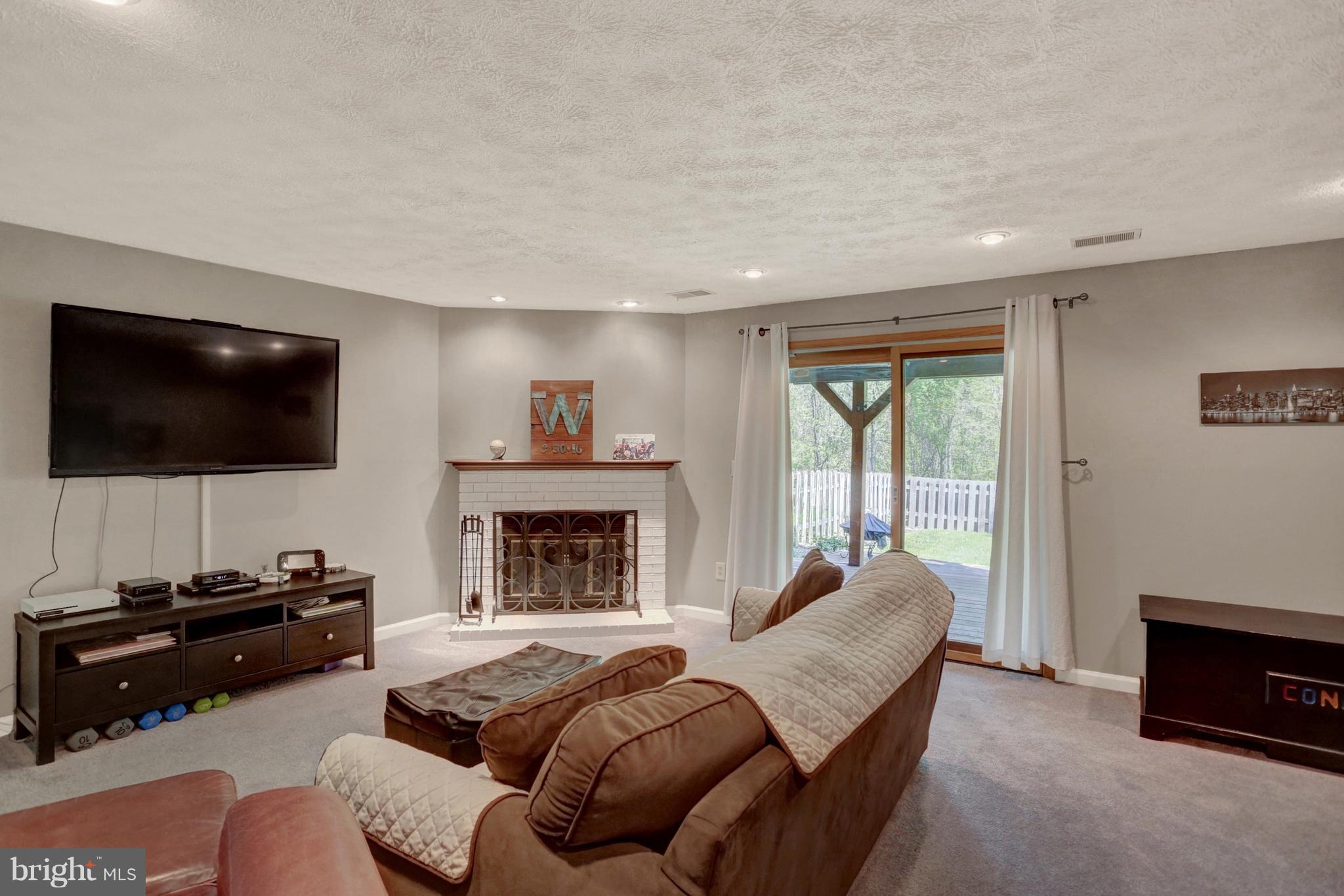 SILVER SPRING STATION - Residential