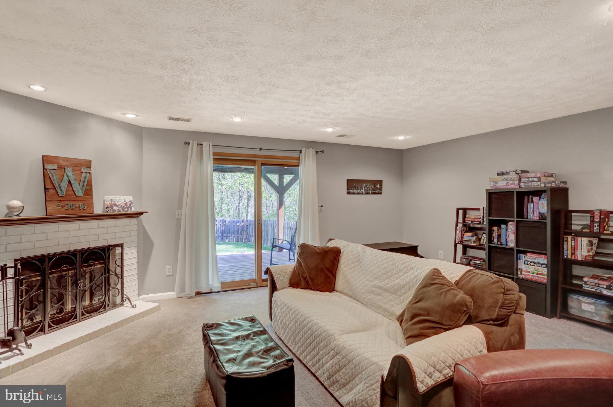 SILVER SPRING STATION - Residential