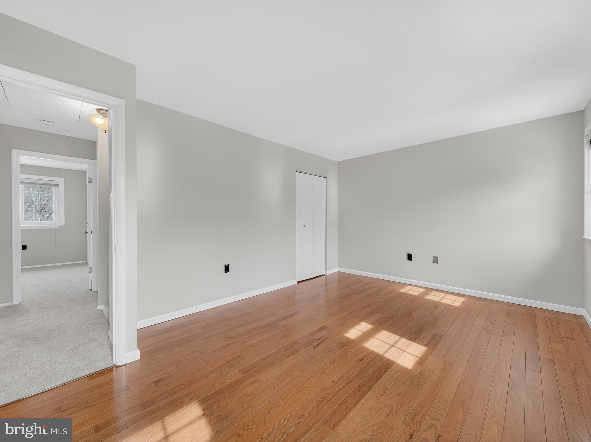 VILLAGE BROOK - Residential