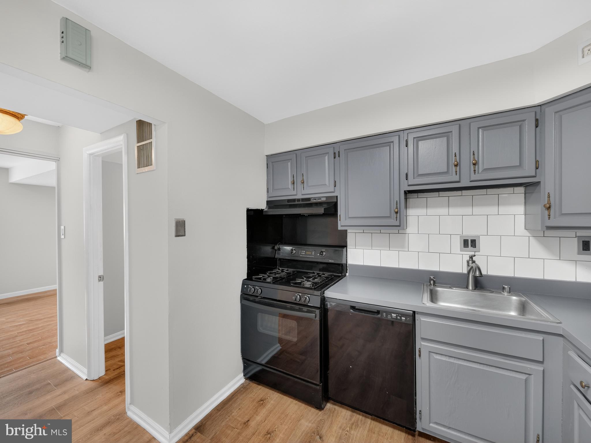 VILLAGE BROOK - Residential