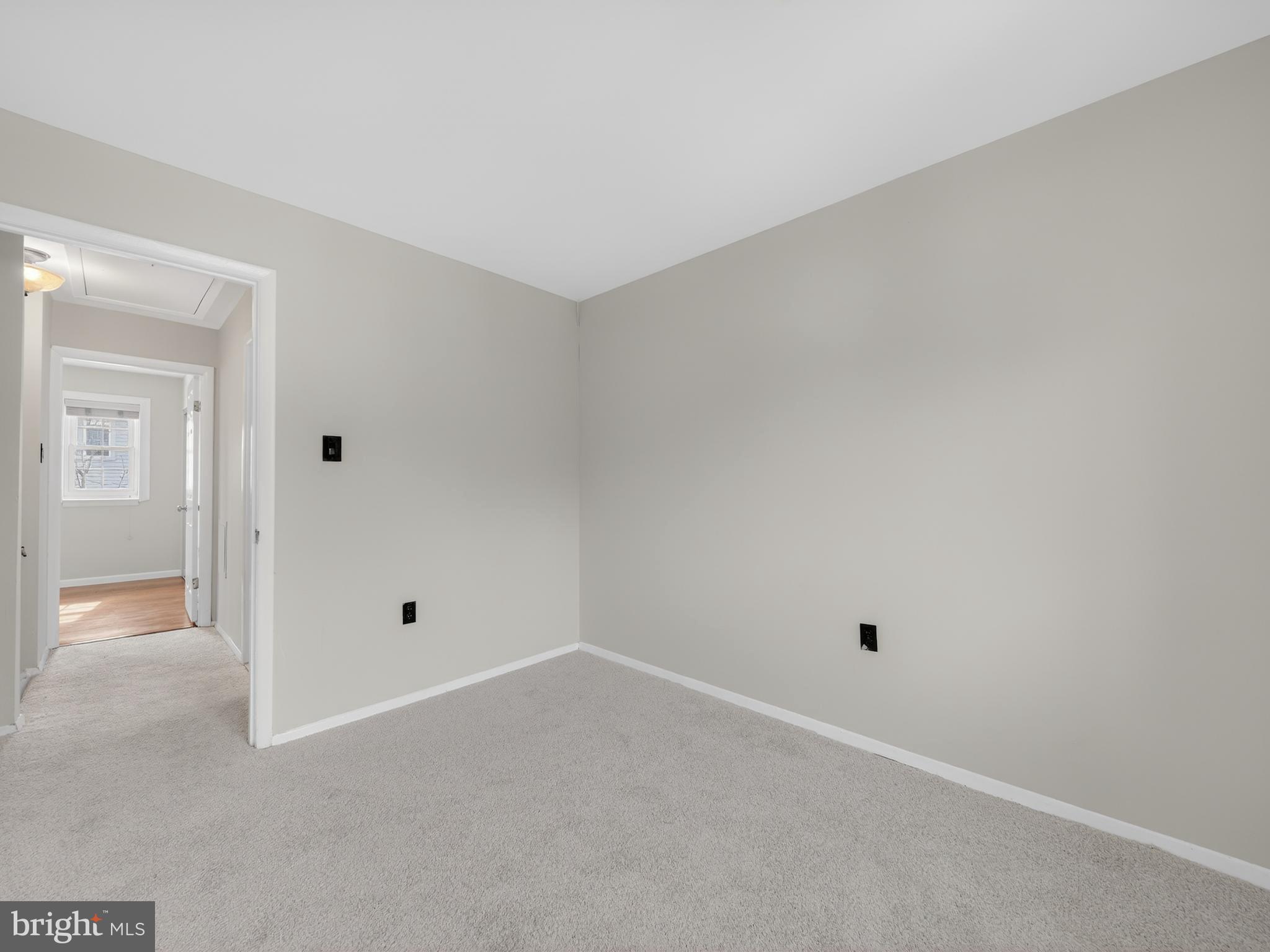 VILLAGE BROOK - Residential